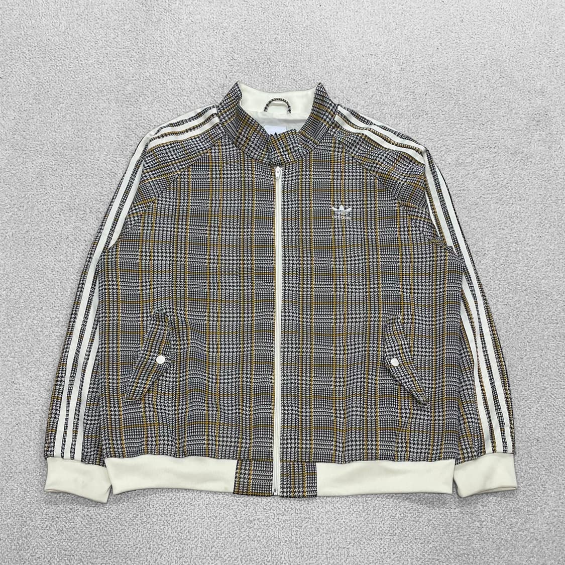 아디다스 오리지널 타탄 체크 트랙 자켓 상품이미지1