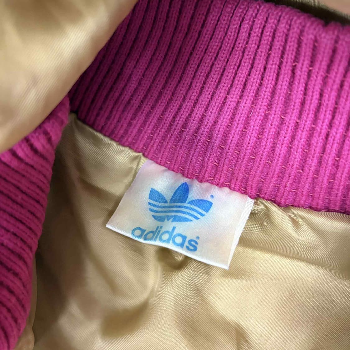 아디다스 y2k 후드퍼 퀄팅 걸즈 패딩 자켓 상품이미지4