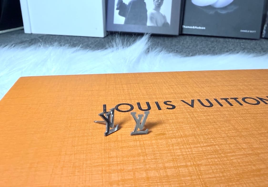 루이비통 LV 실버 이어링 상품이미지4