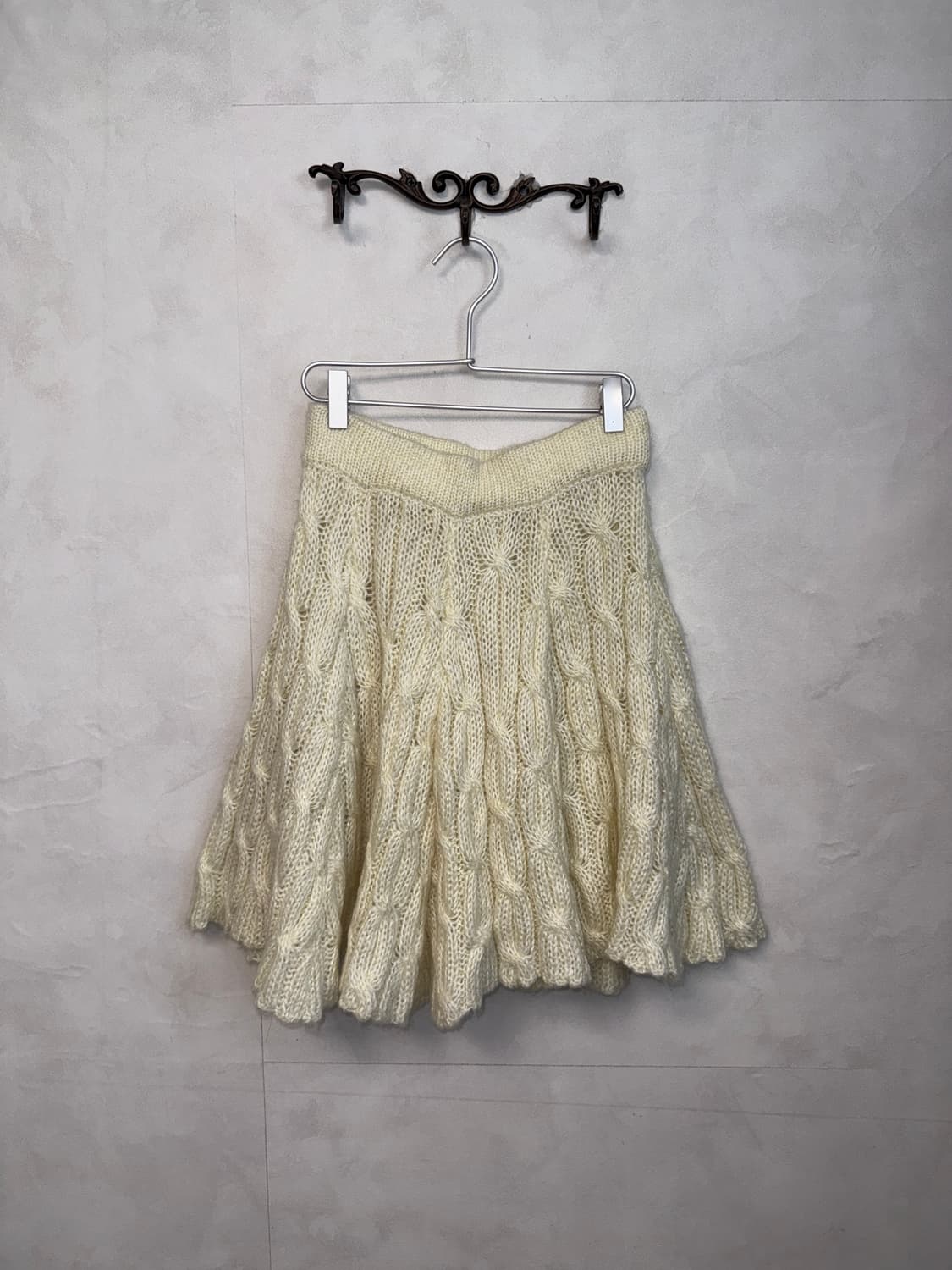 Ivory twist unbalanced knit skirt 상품이미지3