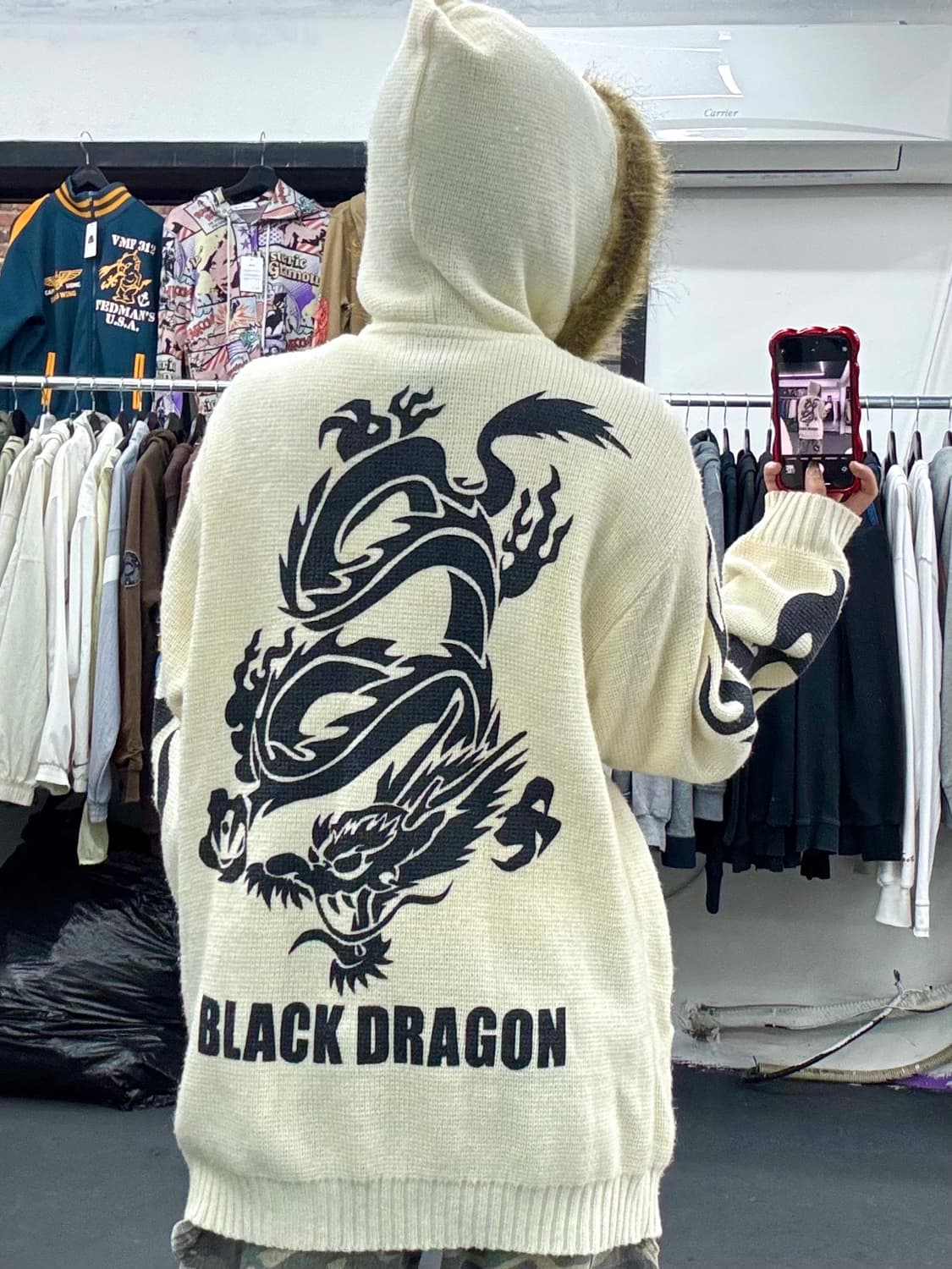 도그타운 블랙드래곤 퍼 니트집업 상품이미지5