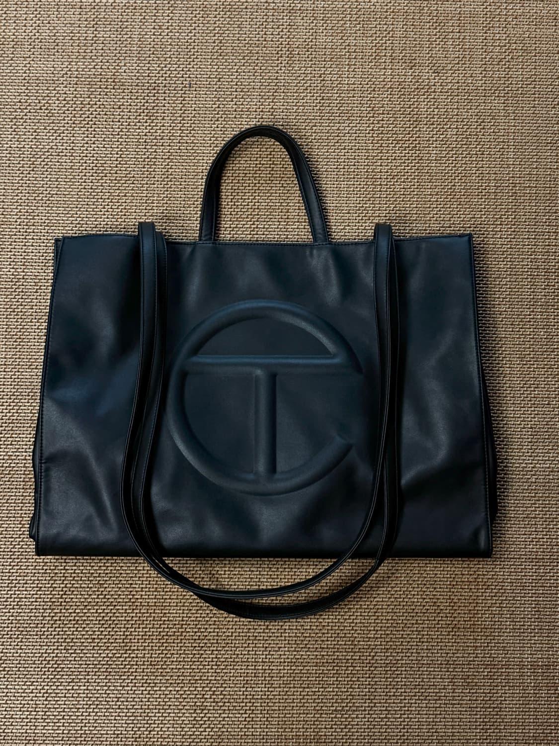 텔파 라지 쇼핑백 블랙 상품이미지1