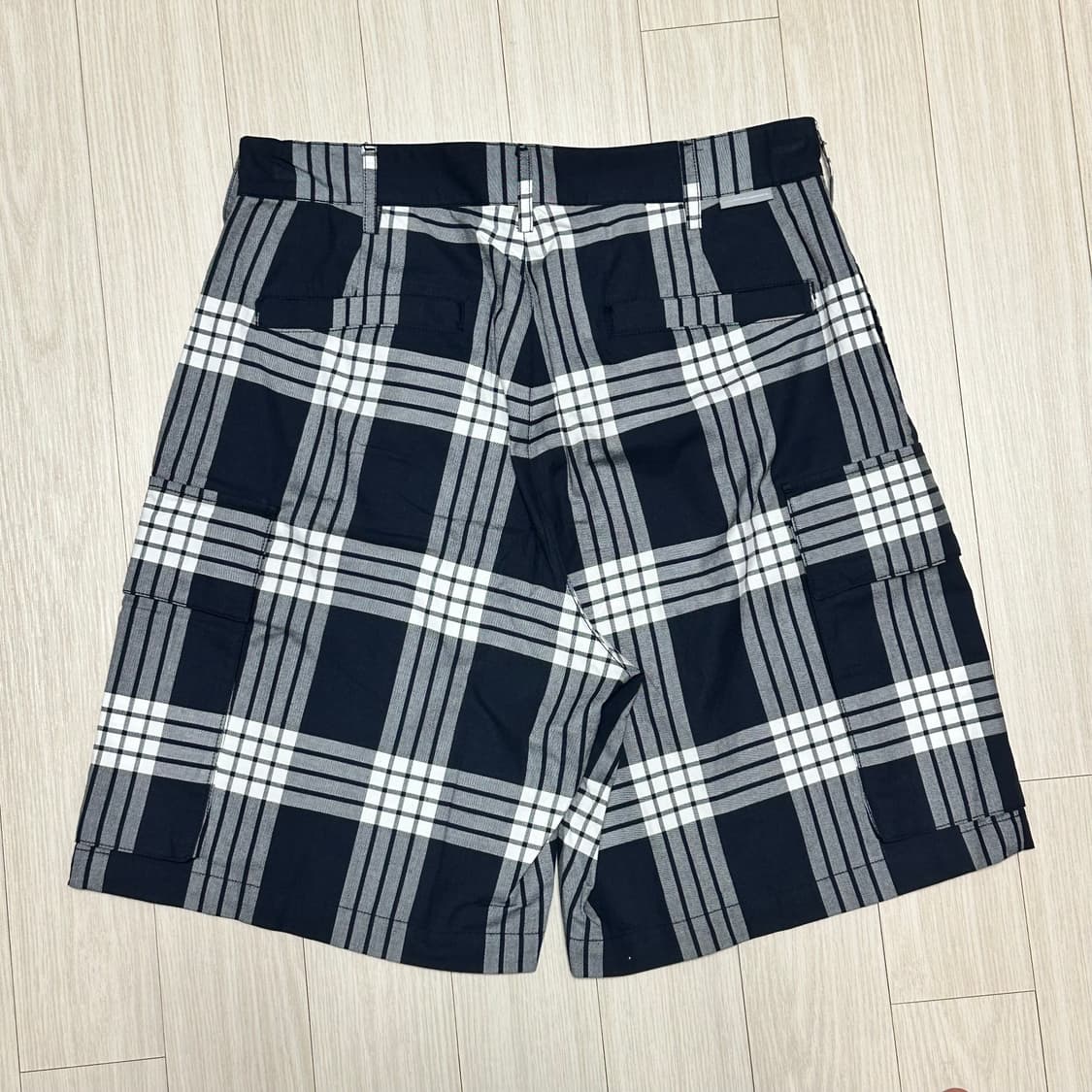 liful minimal garments plaid cargo short 상품이미지2