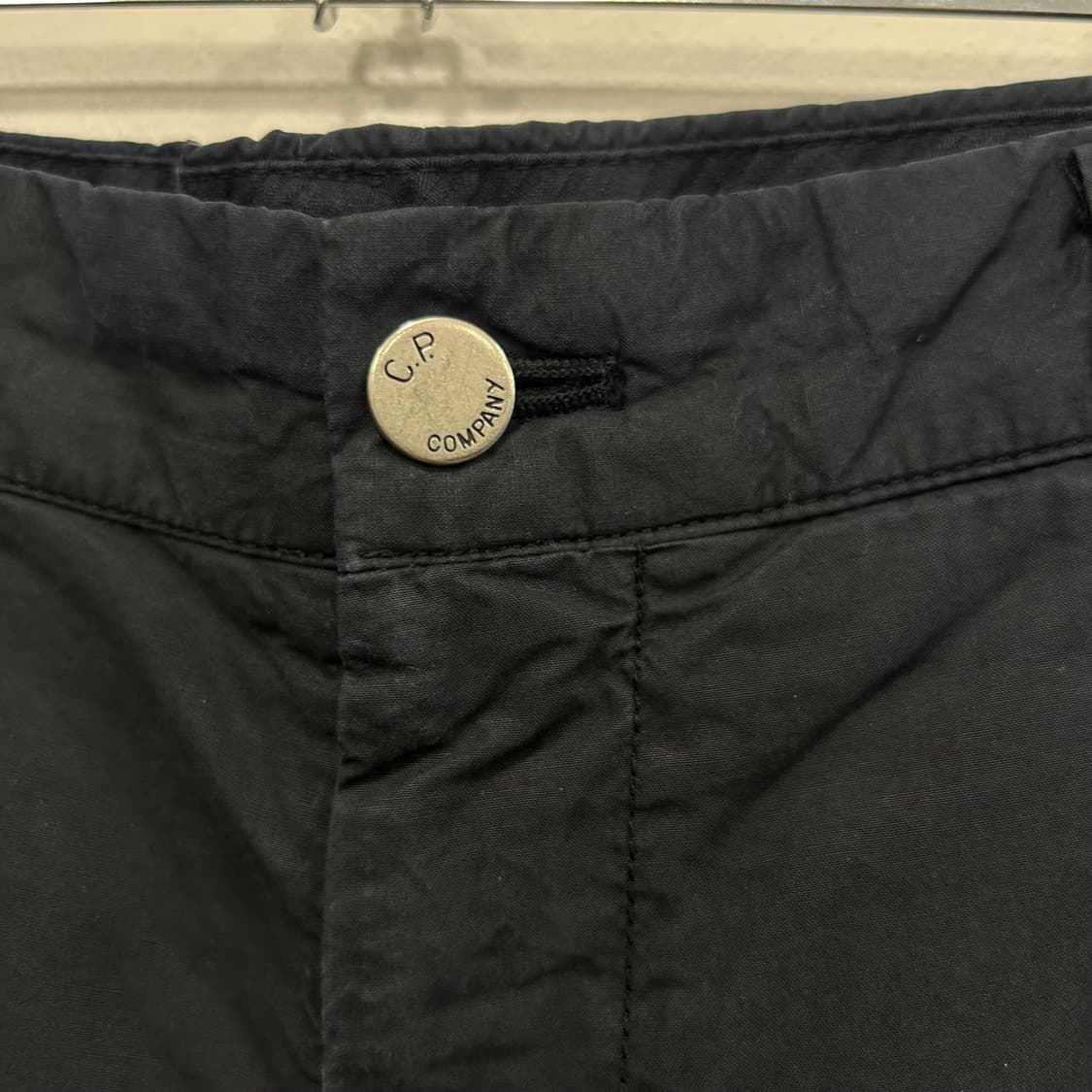 CP컴퍼니 와이드핏 포켓 나일론 트랙팬츠 상품이미지3