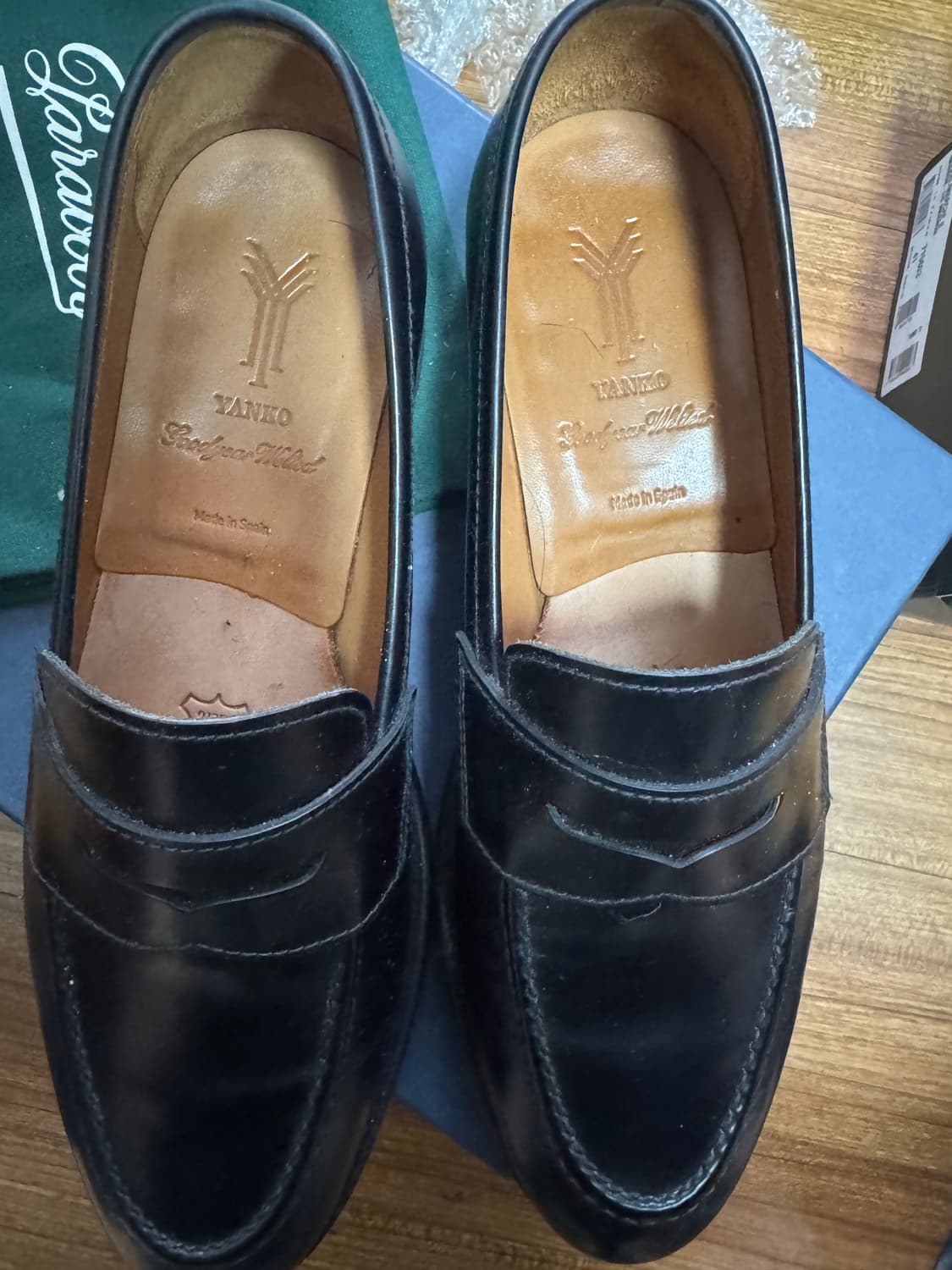 얀코 카사레스 페니로퍼 6.5 (255)   상품이미지3