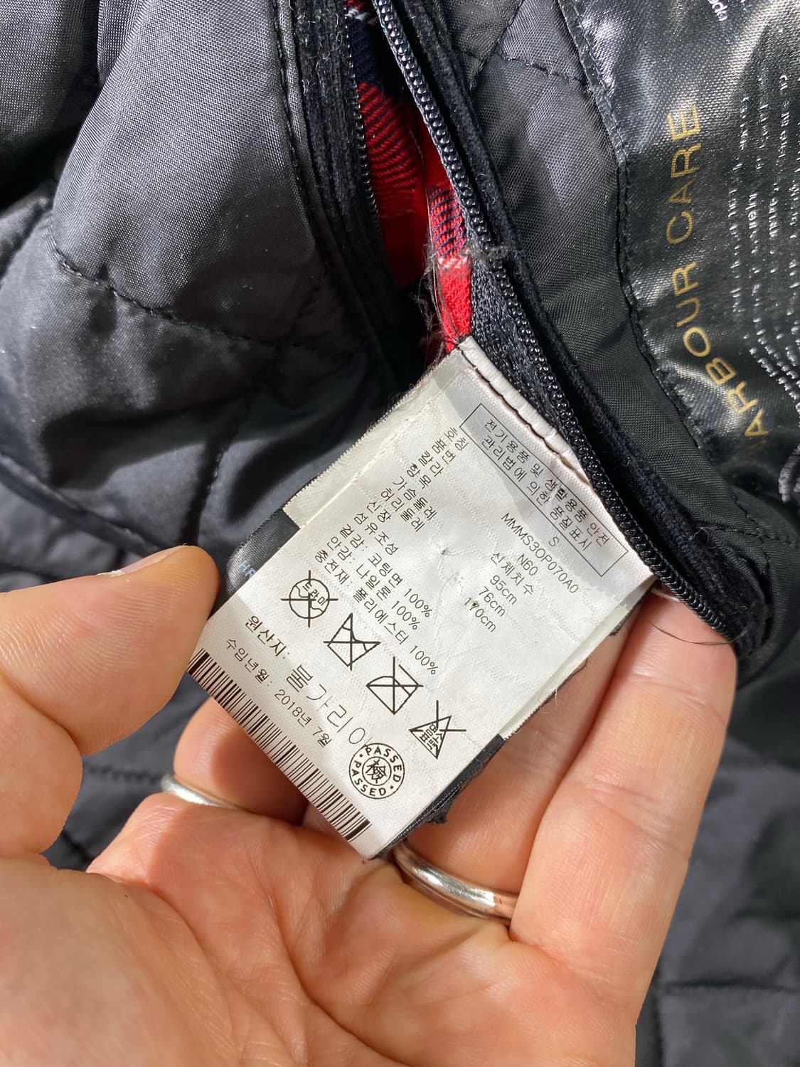 [S] Barbour 바버 인터내셔널 빈티지 페이딩 왁스자켓 상품이미지10