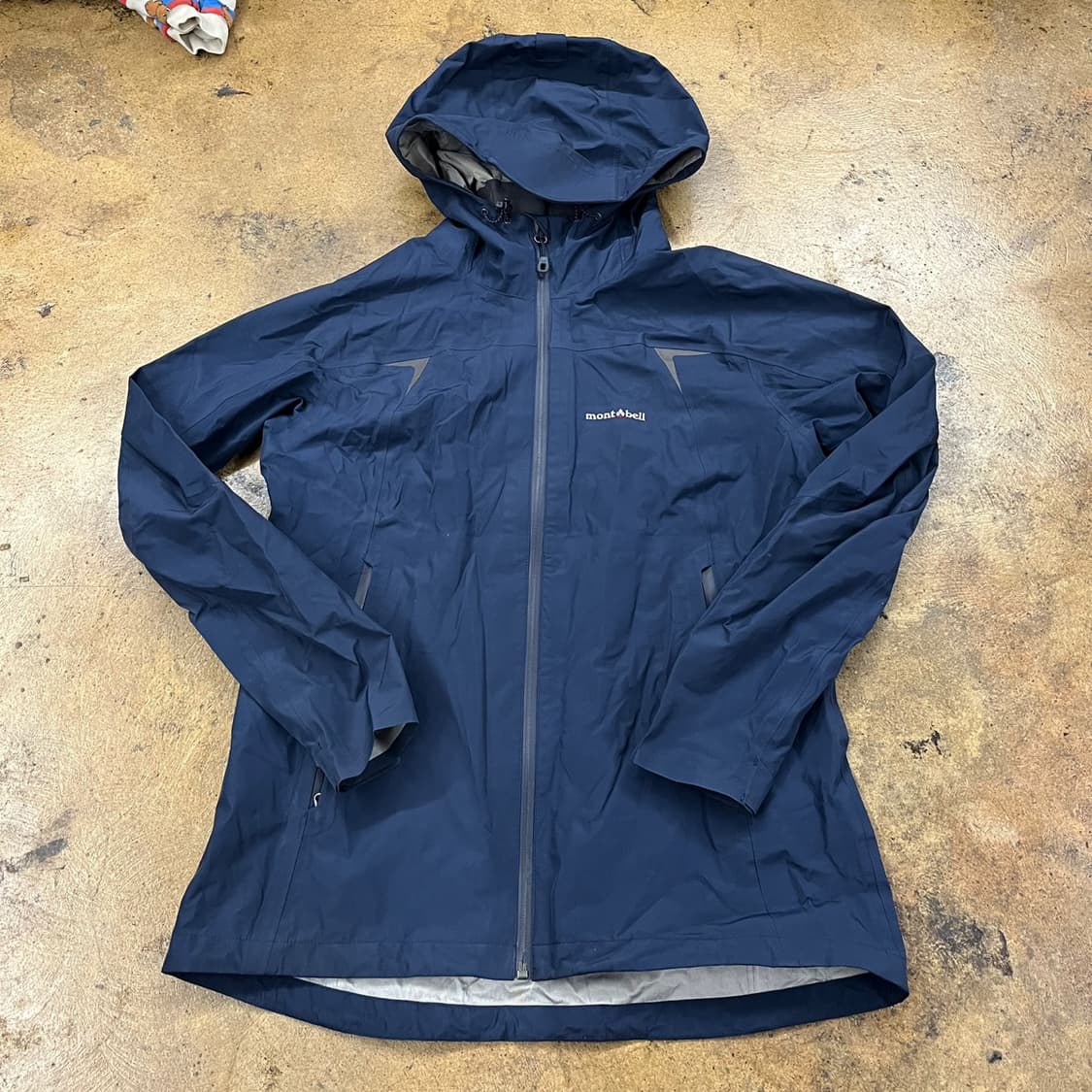 [정품/100] 몽벨 네이비 바람막이 후드 자켓 b17 상품이미지2