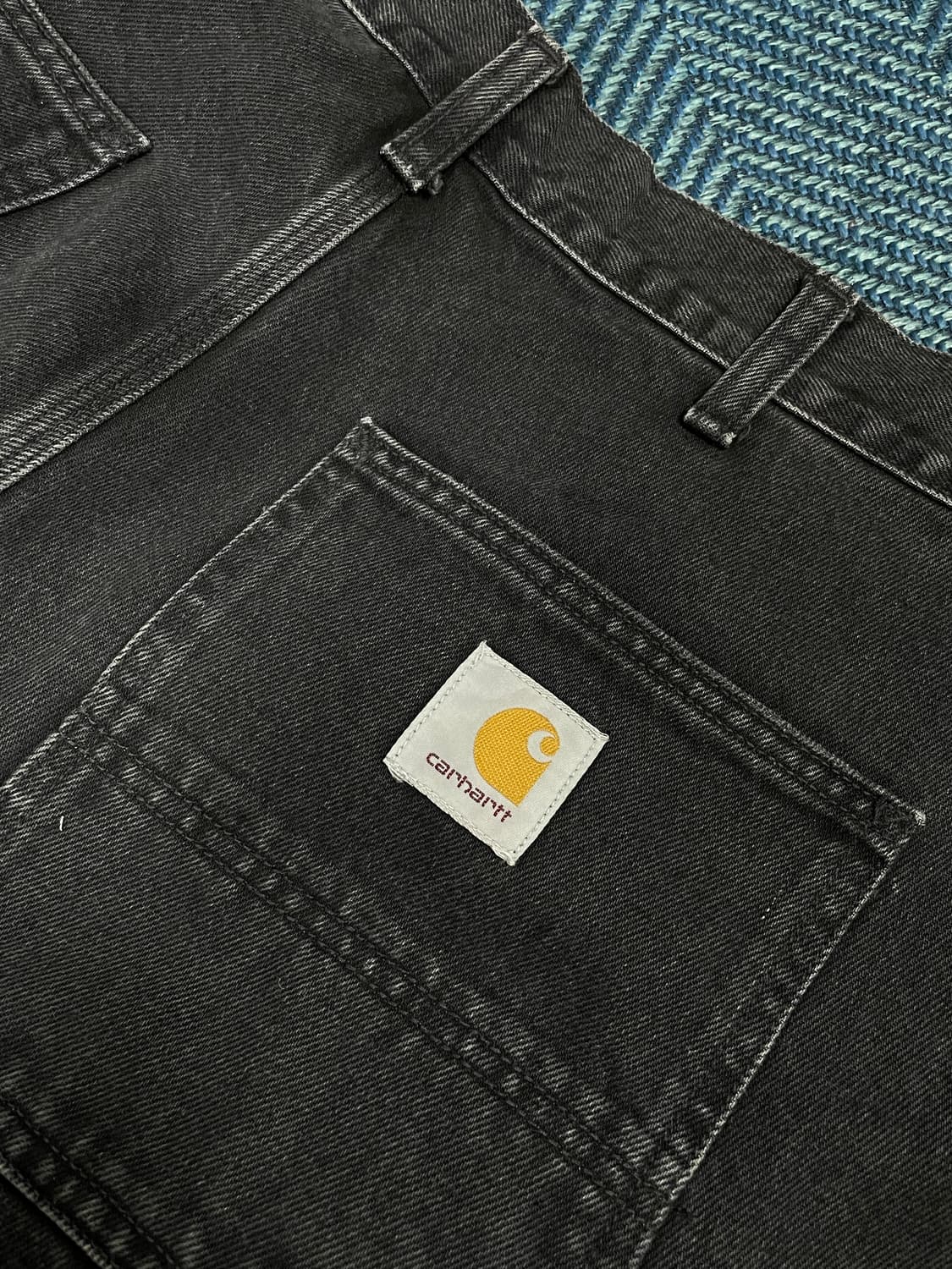 칼하트 WIP 더블니 블랙 데님 36x32 새상품급 상품이미지4