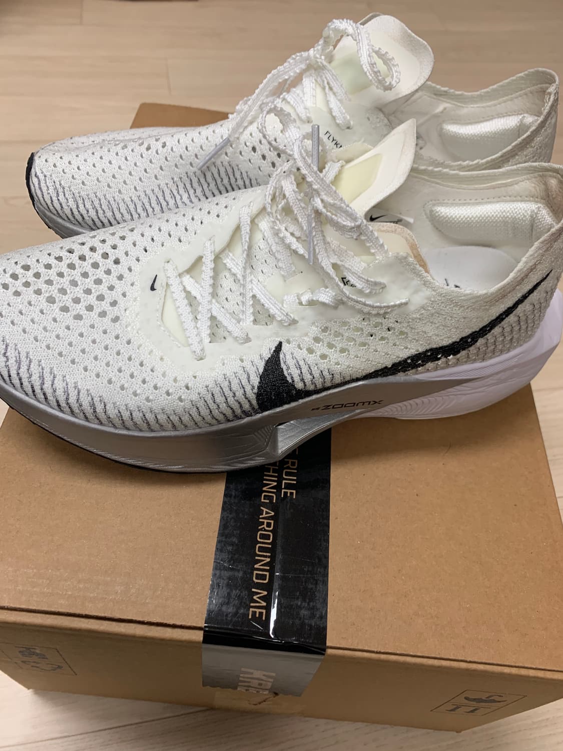 나이키 베이퍼 플라이 260 상품이미지2