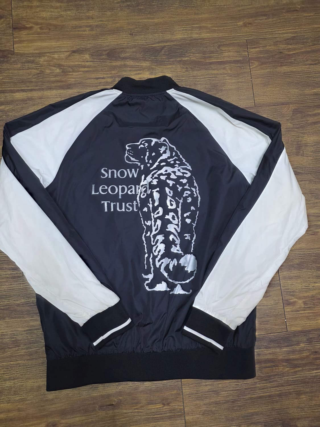 다이나핏 바람막이 봄버자켓 상품이미지7