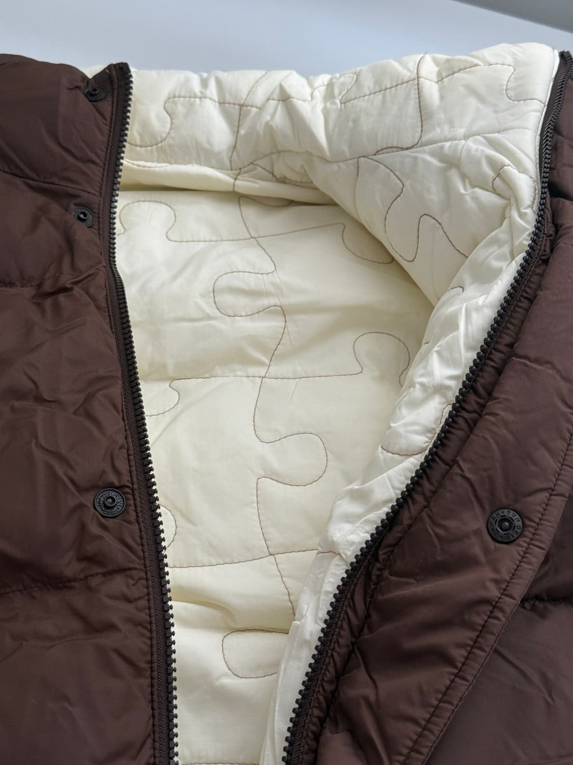 위캔더스 퍼즐 푸퍼 베스트 리버시블 패딩 상품이미지3