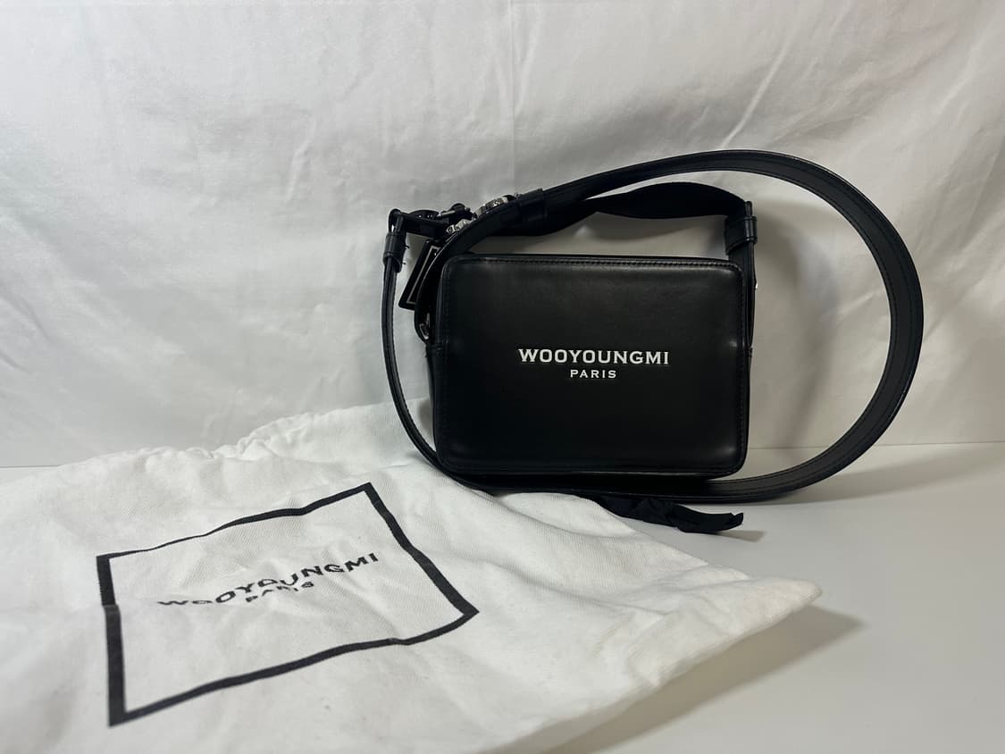 (OS) 우영미 스퀘어/레터링로고 레더 미니백  상품이미지1