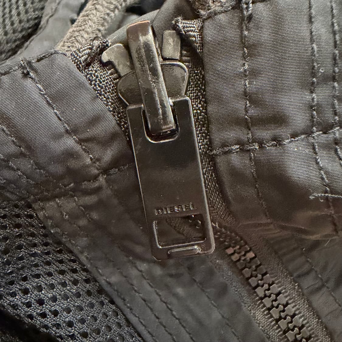 디젤 모히칸 백 로고 프린팅 리버서블 메쉬 자켓 상품이미지8