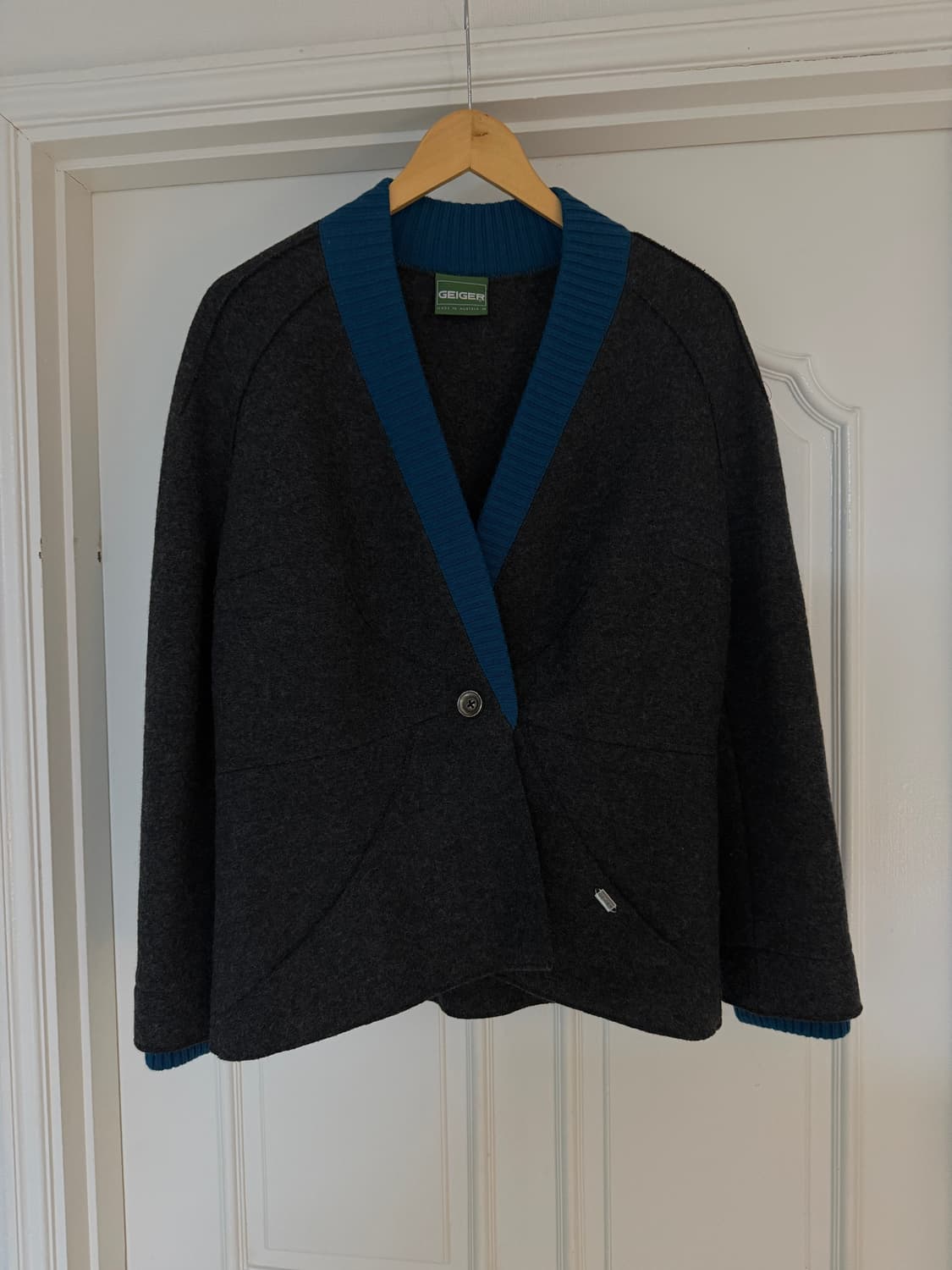 가이거 울 가디건 42사이즈 상품이미지1