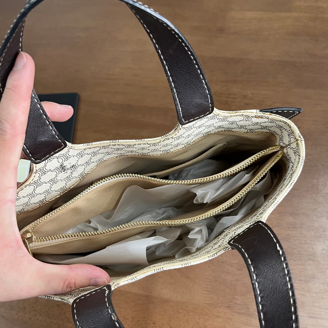 셀린느 토트백 상품이미지8
