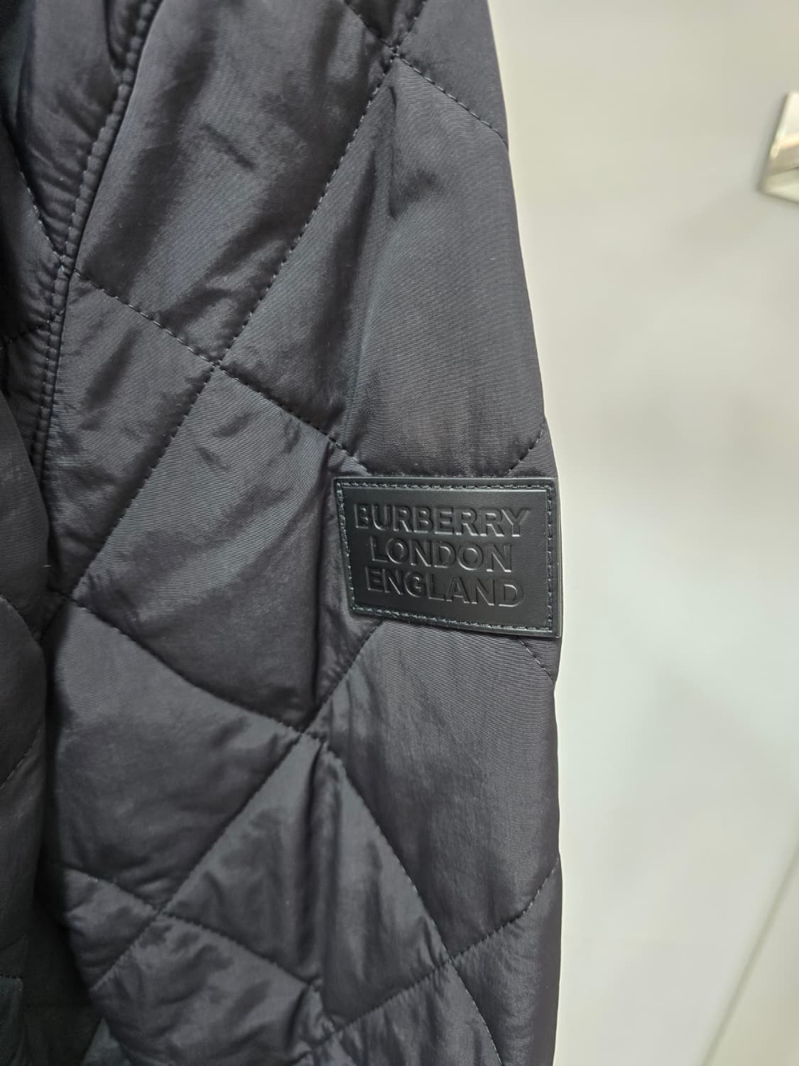 [정품/M사이즈] 버버리 블랙 퀼팅 자켓 패딩 상품이미지4