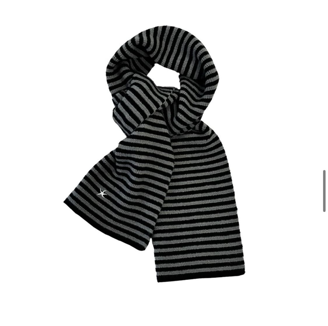 더콜디스트모먼트 목도리 상품이미지1