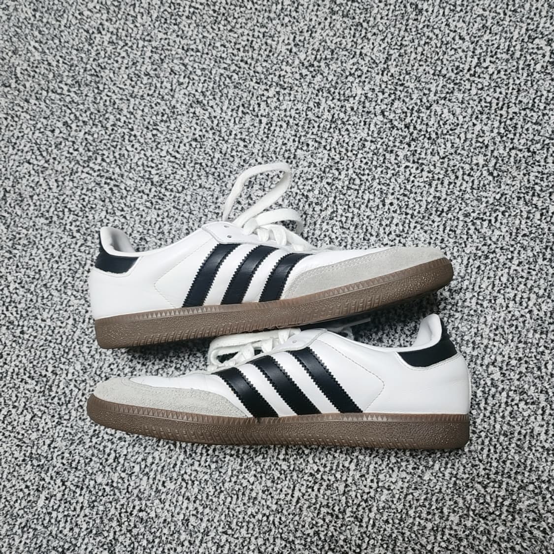 [260] 아디다스 삼바 흰검 스니커즈 상품이미지3