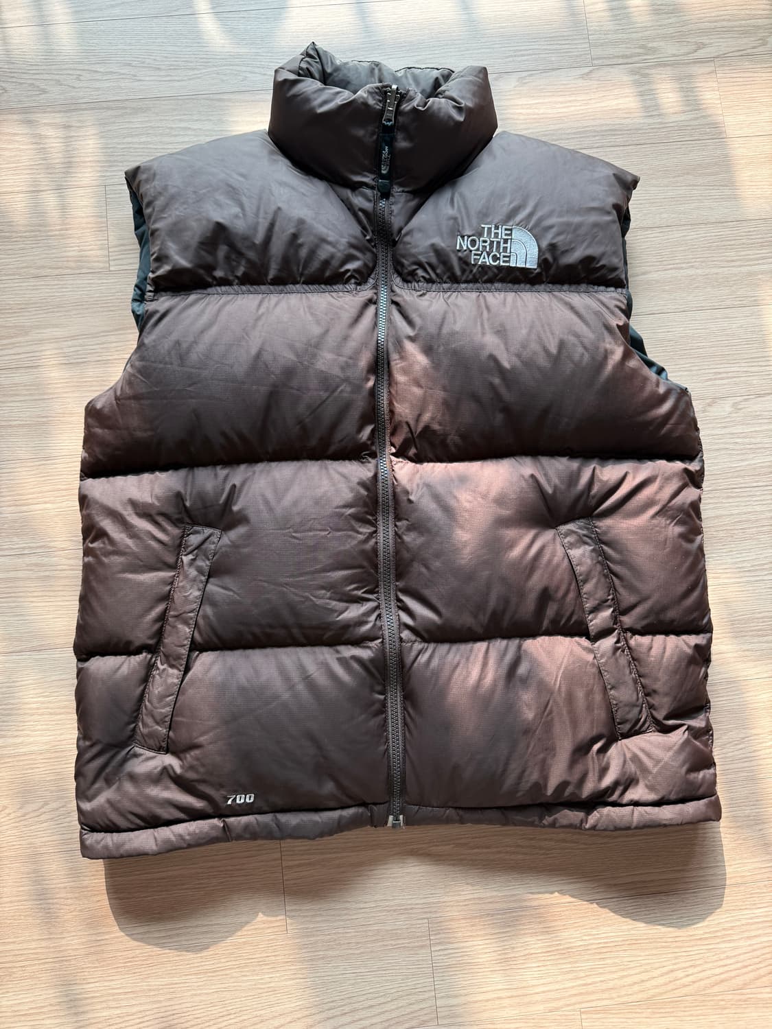 노스페이스 700 필 파워 패딩 조끼 브라운 상품이미지1