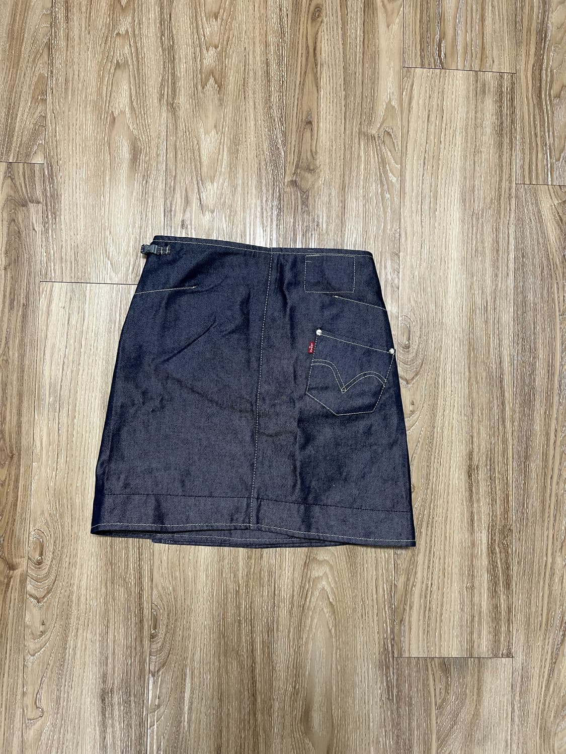 리바이스 엔지니어드진 데님 스커트 26 상품이미지1