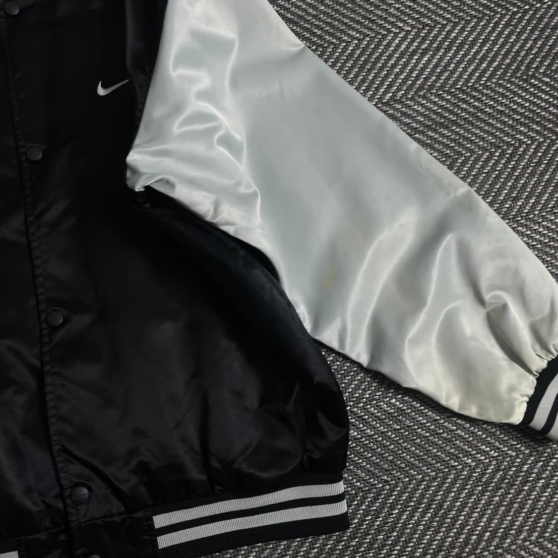 00s 나이키 올드스쿨 박시핏 사틴 바시티 자켓o 3295 상품이미지2