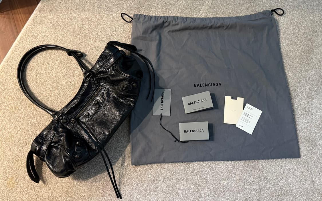 발렌시아가 르 시티 이스트 웨스트백 블랙 상품이미지1