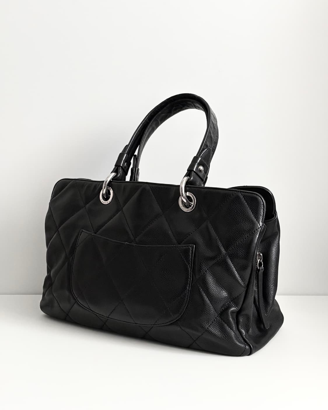 CHANEL QUILTED CAVIAR TOTE BAG 샤넬 퀄팅 캐비어 상품이미지5