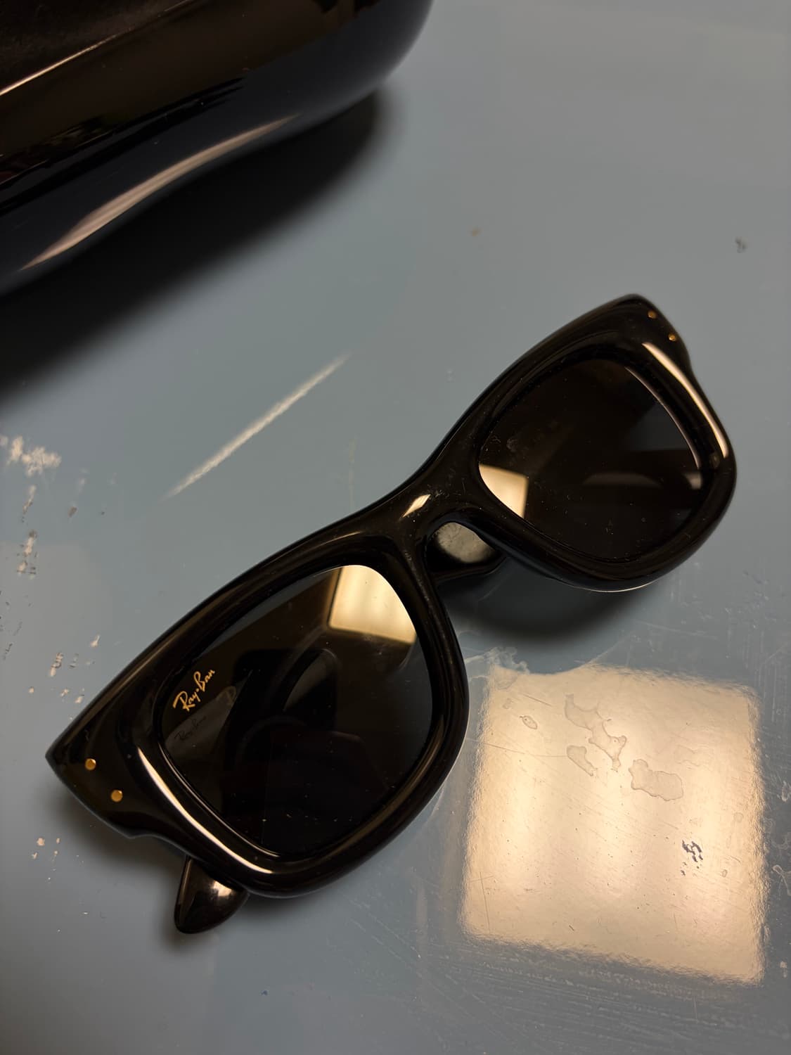 레이벤 에이셉라키 메가웨이페어러 상품이미지1