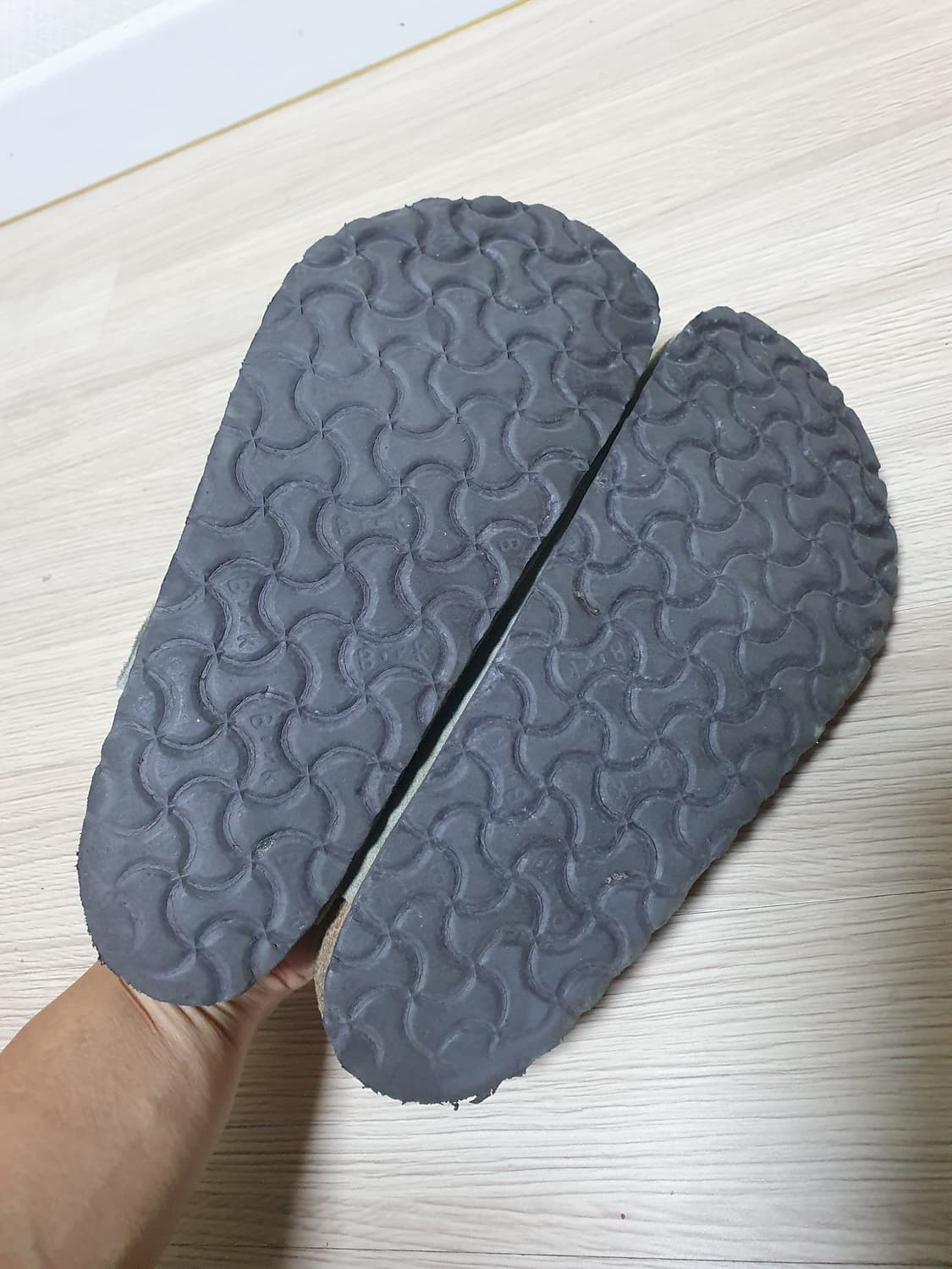 버켄스탁 타우페 스웨이드 슬리퍼 260 상품이미지7