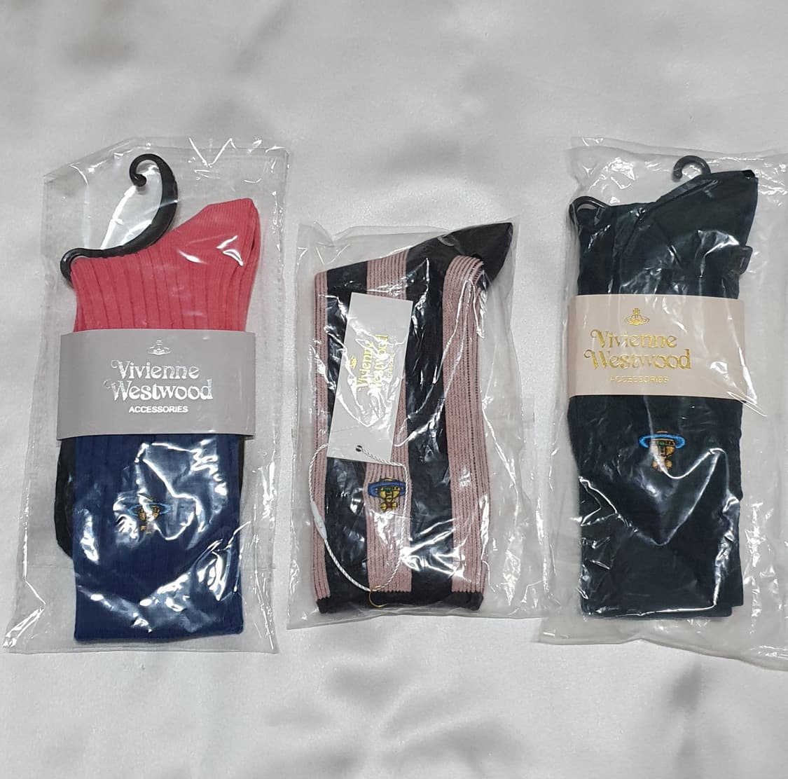 블루 연핑크 다크그린 블랙 레이스 스트라이프 비비안웨스트우드 양말 상품이미지1