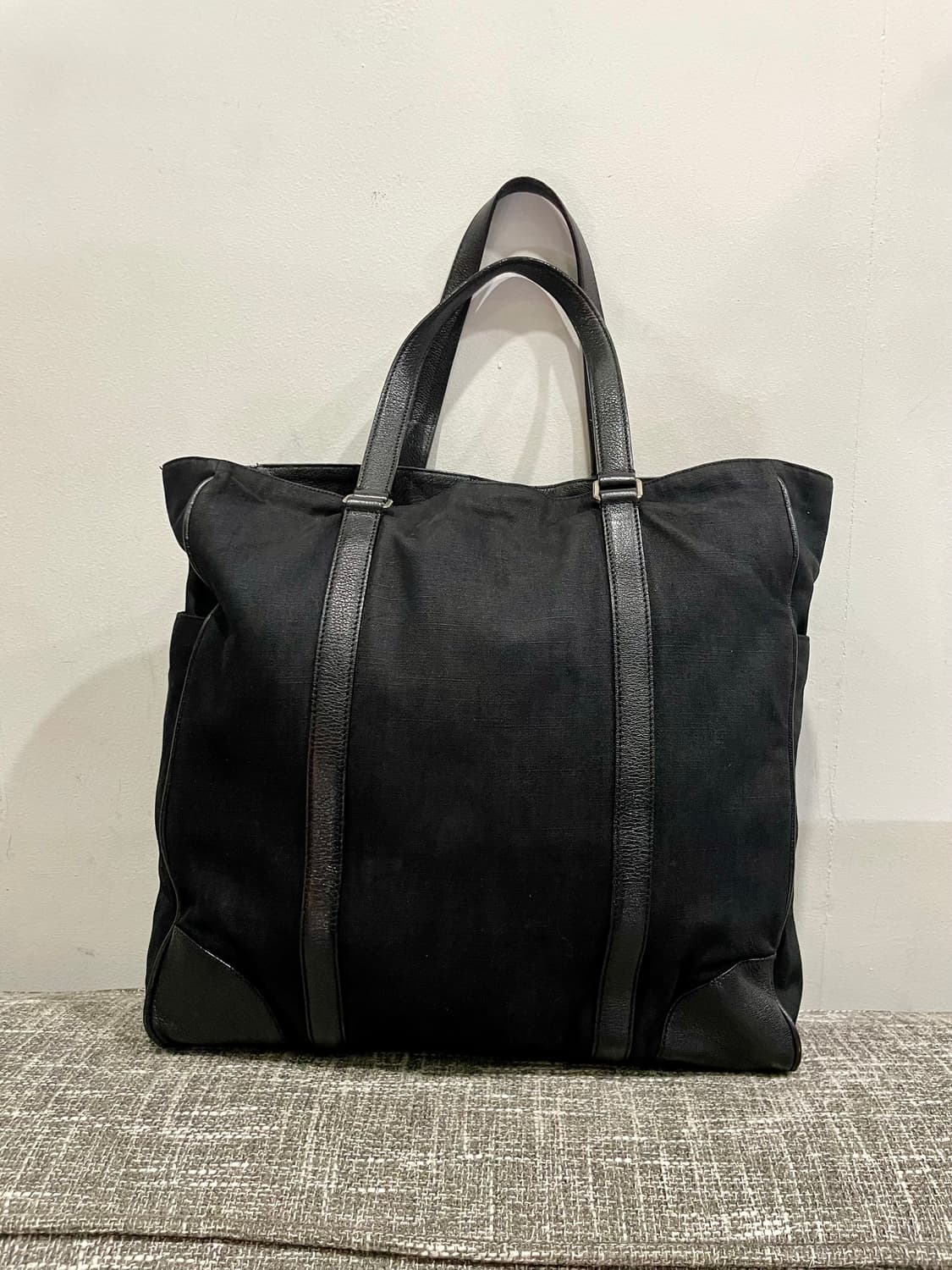 프라다 블랙 캔버스 토트백 정품 상품이미지1