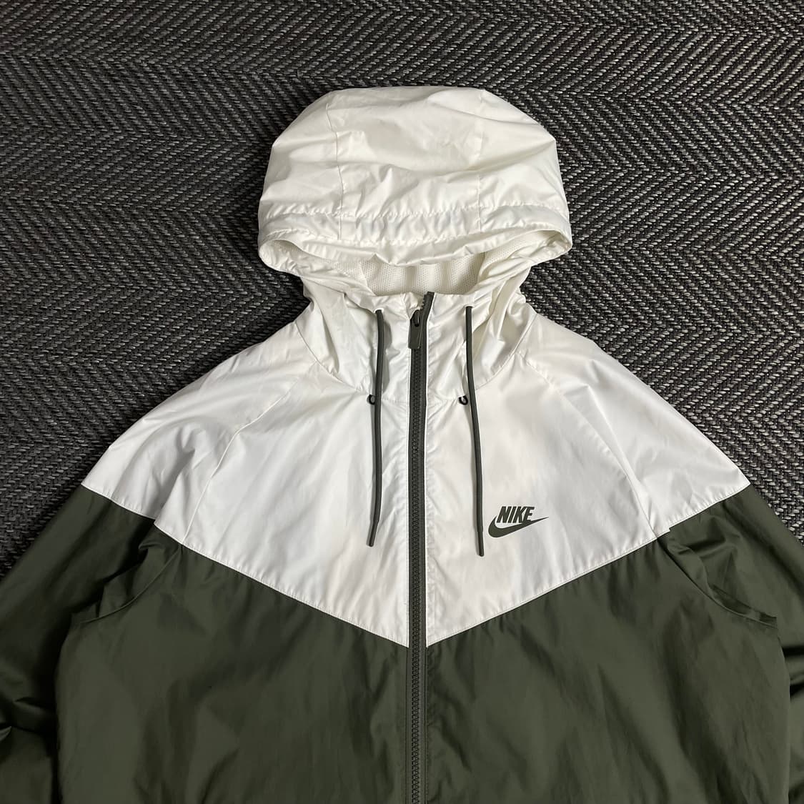 나이키 윈드러너 카키 배색 러닝 바람막이y 3483 상품이미지5