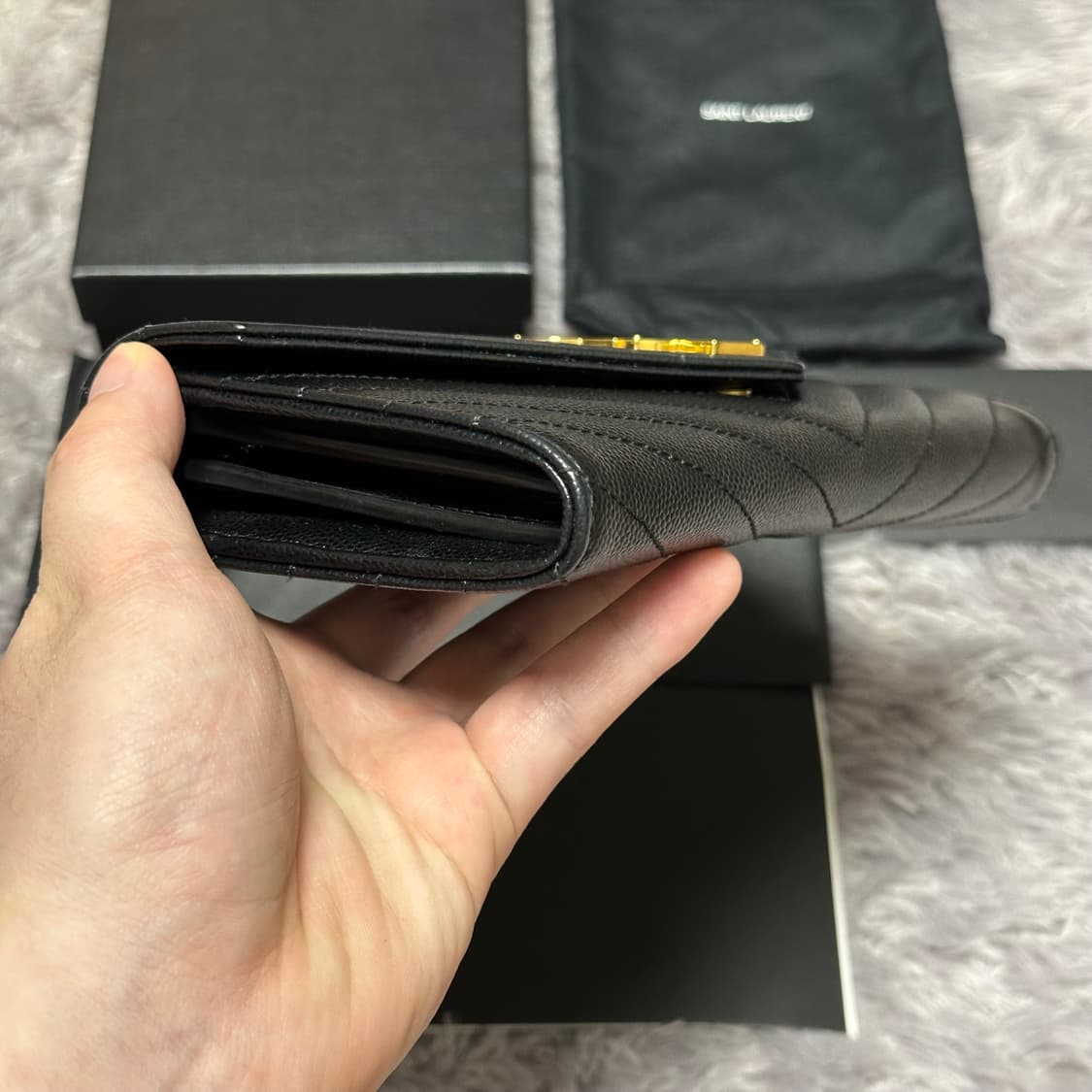 [풀구성] 입생로랑 마틀라세 엔벨로프 장지갑 블랙 상품이미지6