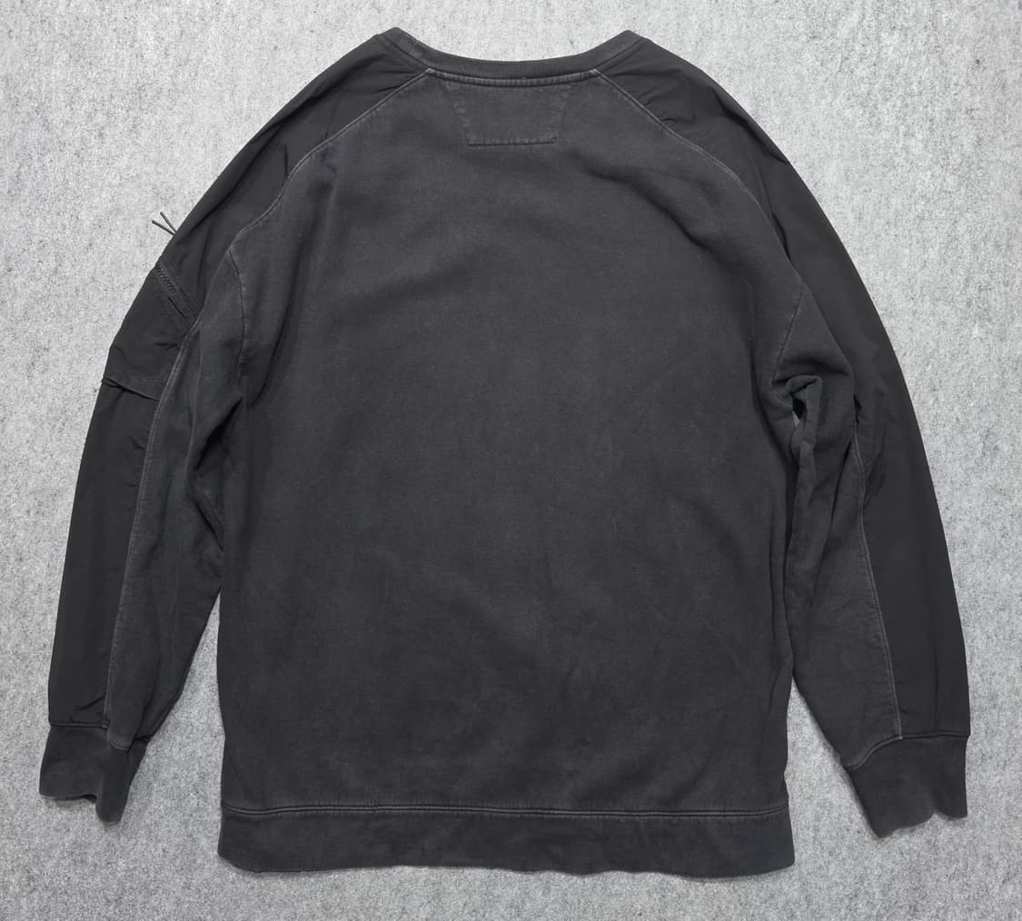 CP 컴퍼니 나일론 패치 포켓 렌즈 크루넥 맨투맨 2XL 상품이미지2