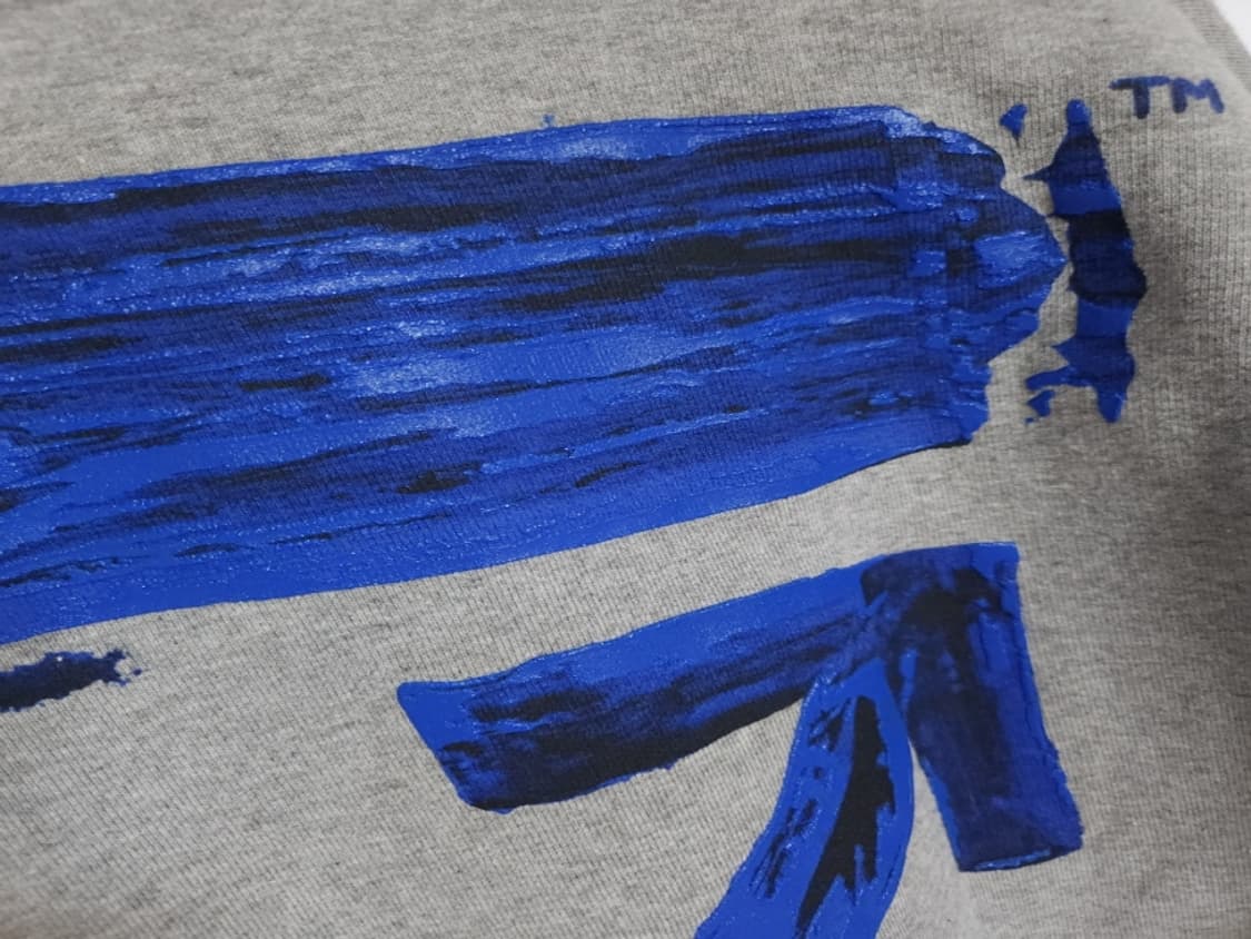 [L] 오프화이트 그레이 아크릴 애로우 맨투맨 상품이미지2