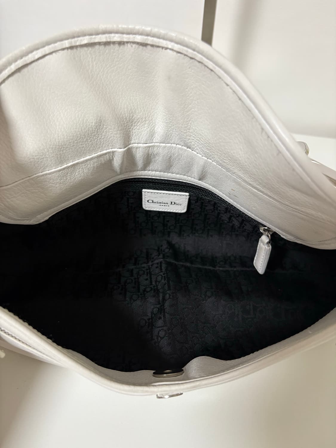 디올 디링 새들백 레더화이트 상품이미지9