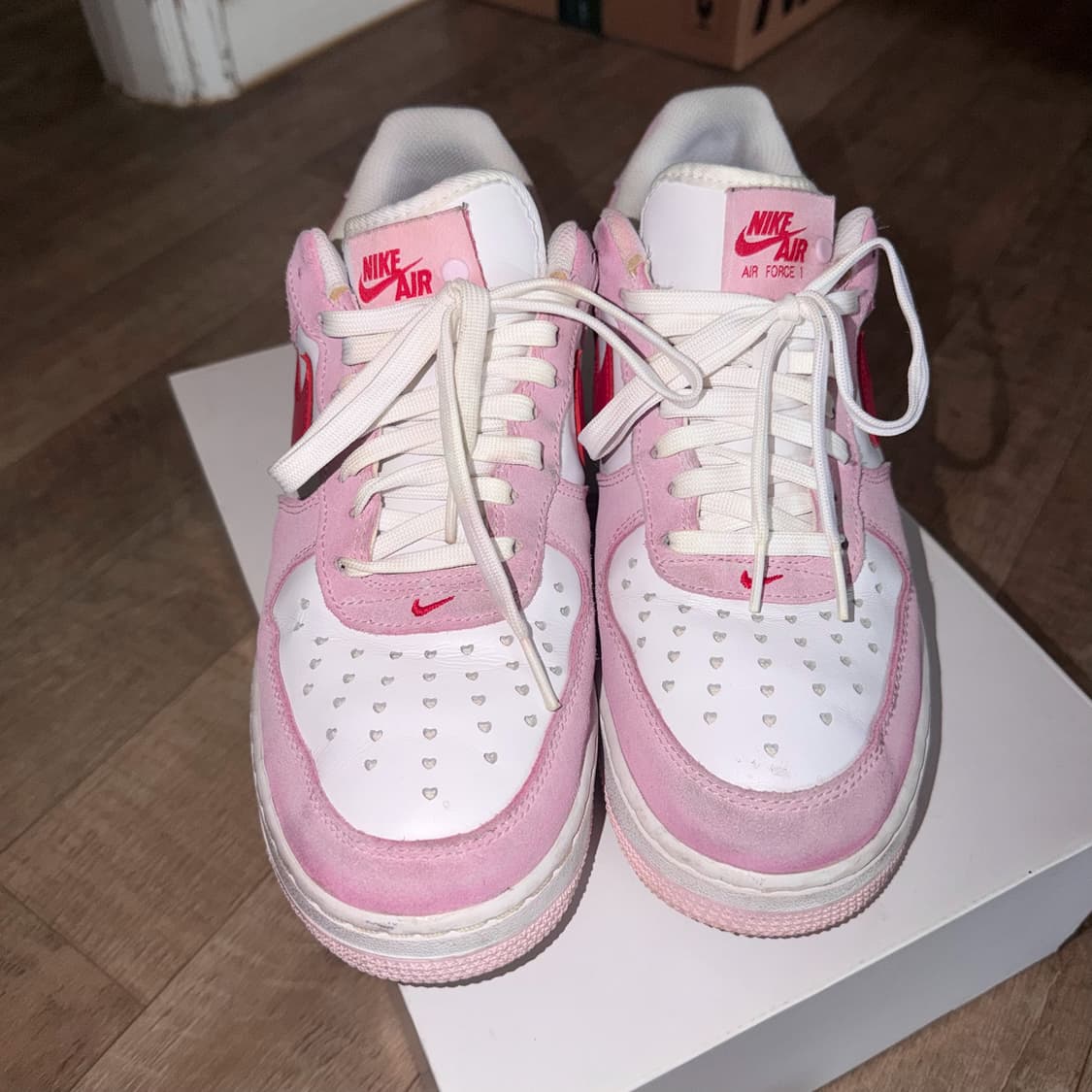 [270] 나이키 에어포스 1 '07 QS 밸런타인데이 상품이미지2