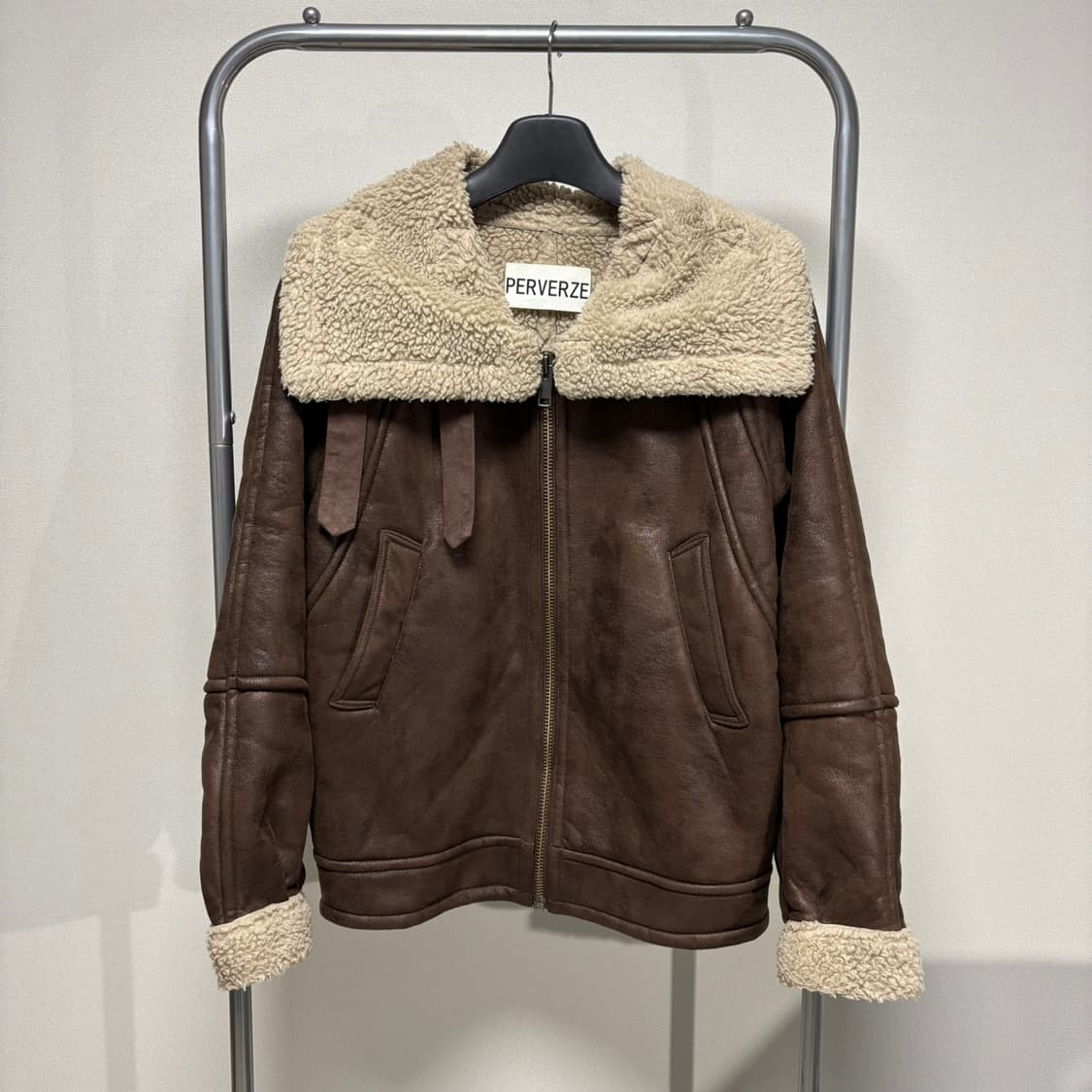 F) perverze 퍼버즈 무스탕 상품이미지3