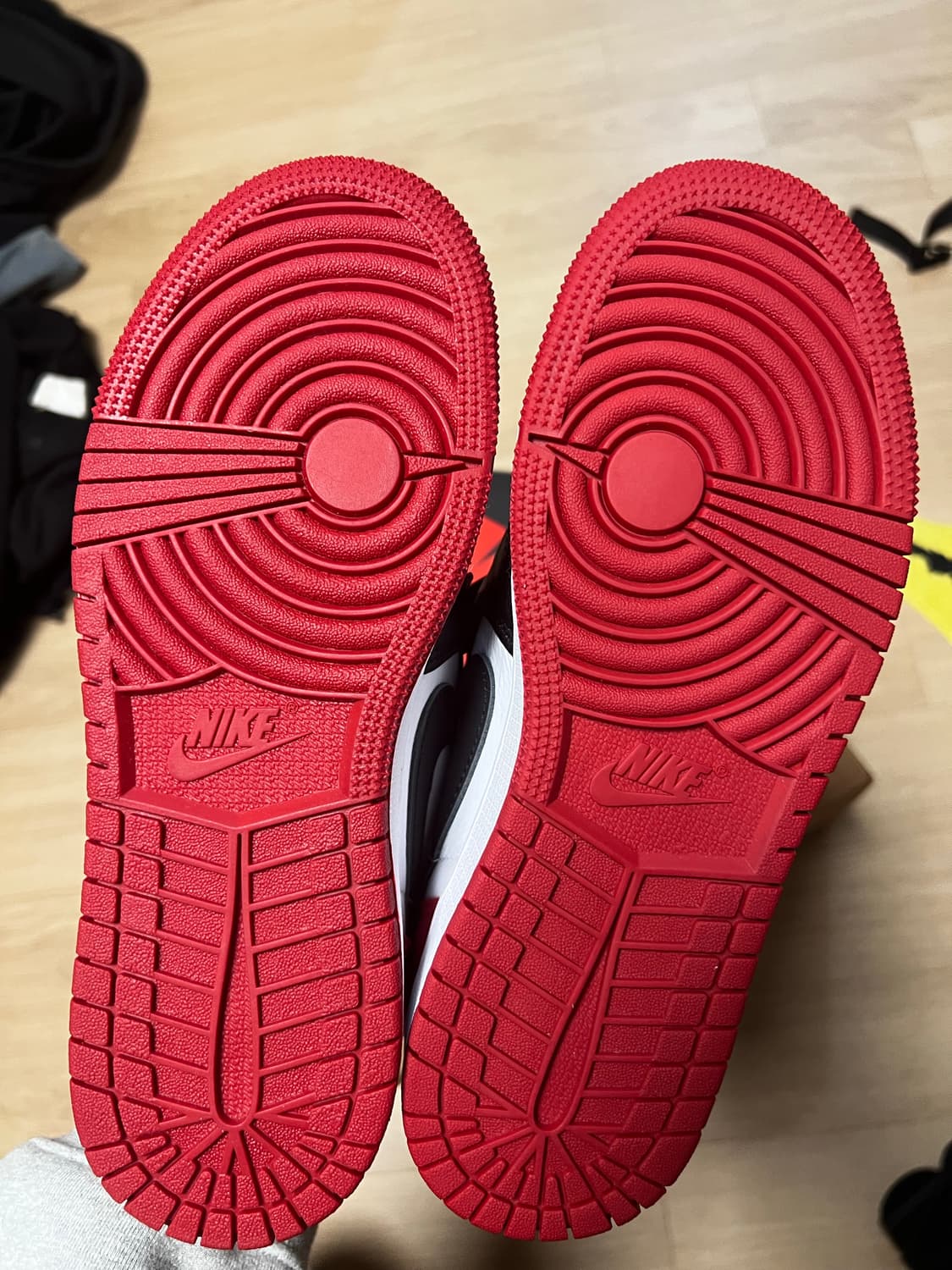 (GS) 조던 1 레트로 로우 OG 블랙토 230 4Y 상품이미지5