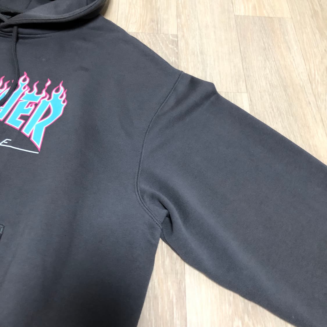 (XL) 트래셔 THRASHER 플레임 로고 후디 차콜 상품이미지6