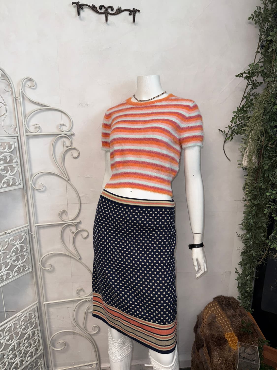 Levi’s kitsch coral stripe half fur knit 상품이미지1