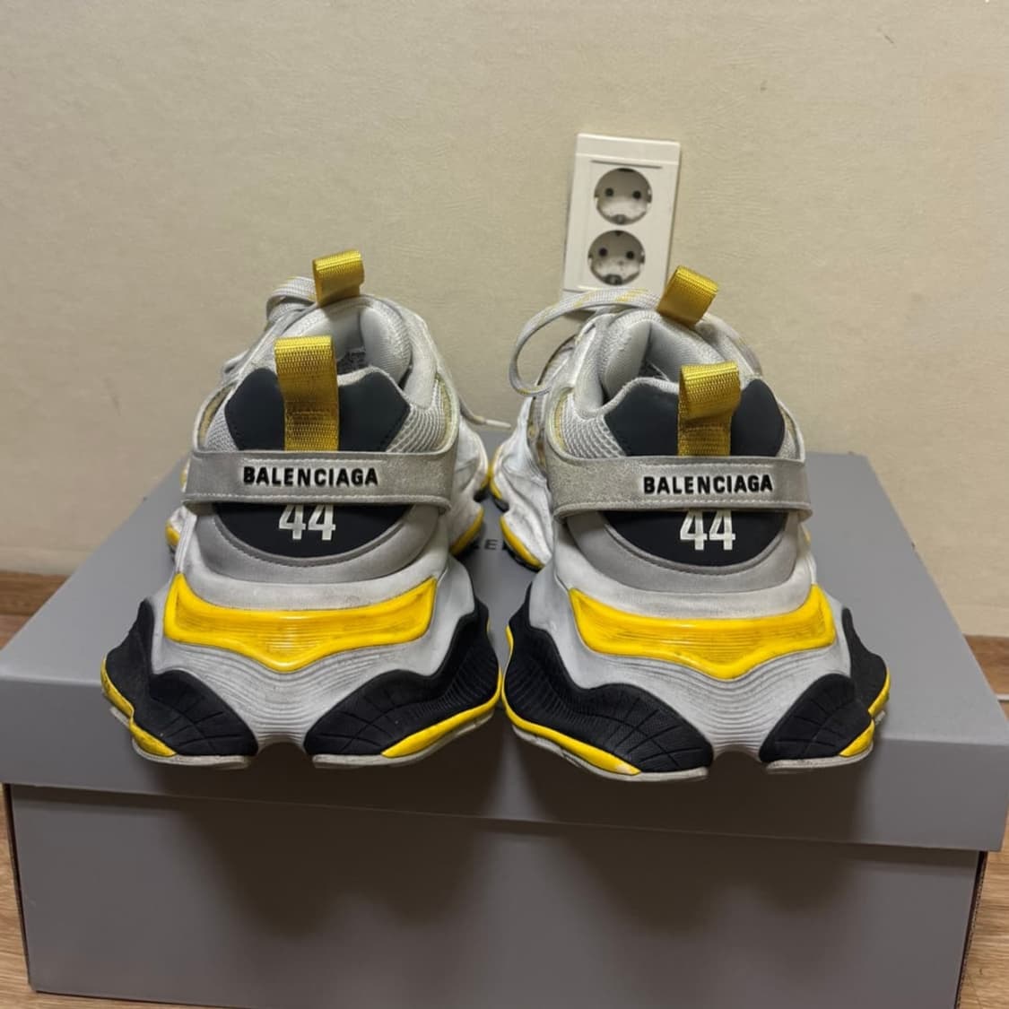 (44) 발렌시아가 카고 스니커즈 그레이 블랙 옐로우 상품이미지5