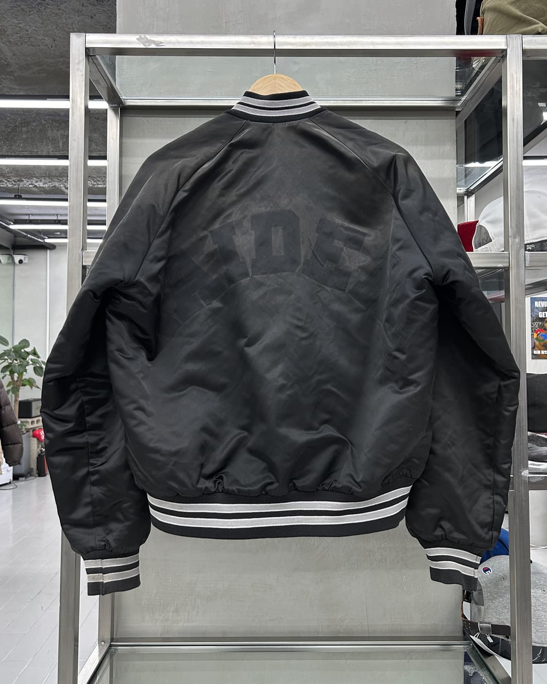 NFL 80s RAIDERS 나일론쉘 스타디움 점퍼 블랙 상품이미지4