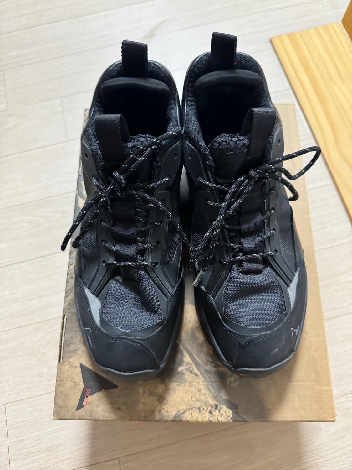ROA LHAKPAK BLACK 42(로아 락파 42사이즈) 상품이미지1