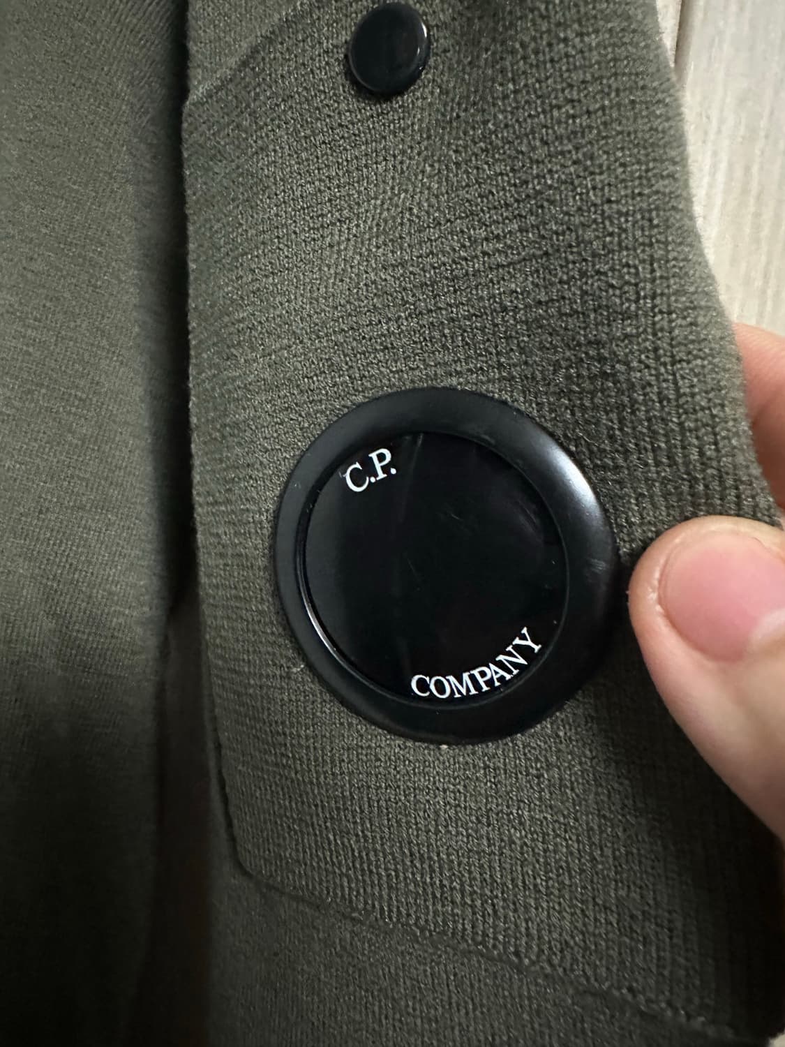 CP컴퍼니 카키 렌즈 니트 (48) 상품이미지2