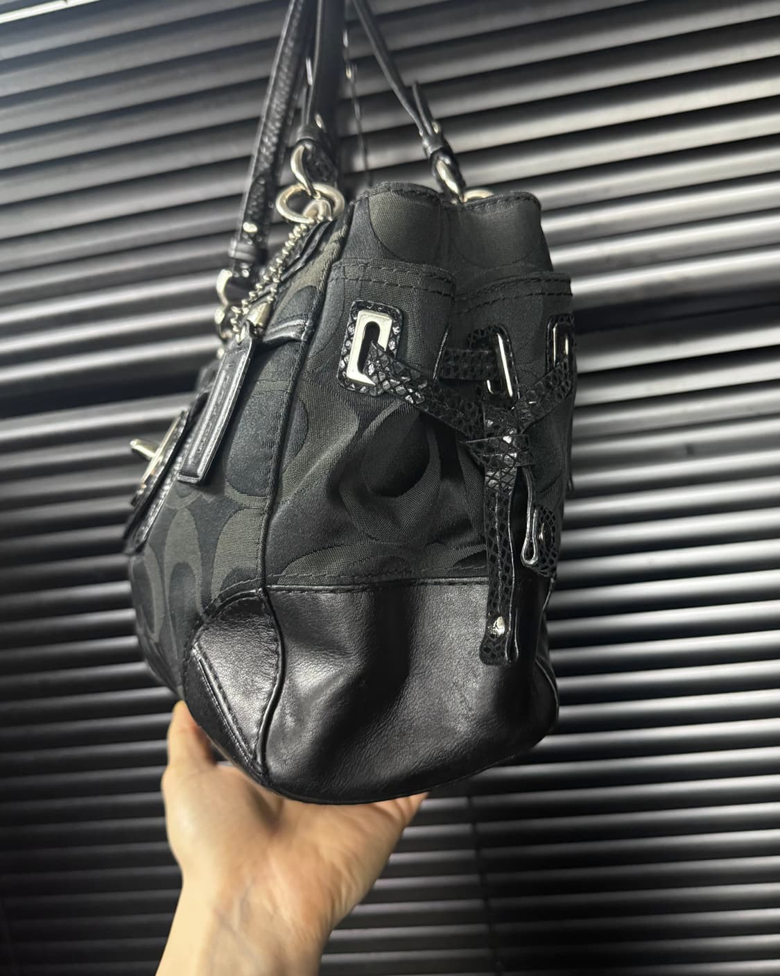 코치 뱀피 파이톤 체인 버클 가죽 캔버스 숄더백 락시크 고스 펑크 갸루 상품이미지5