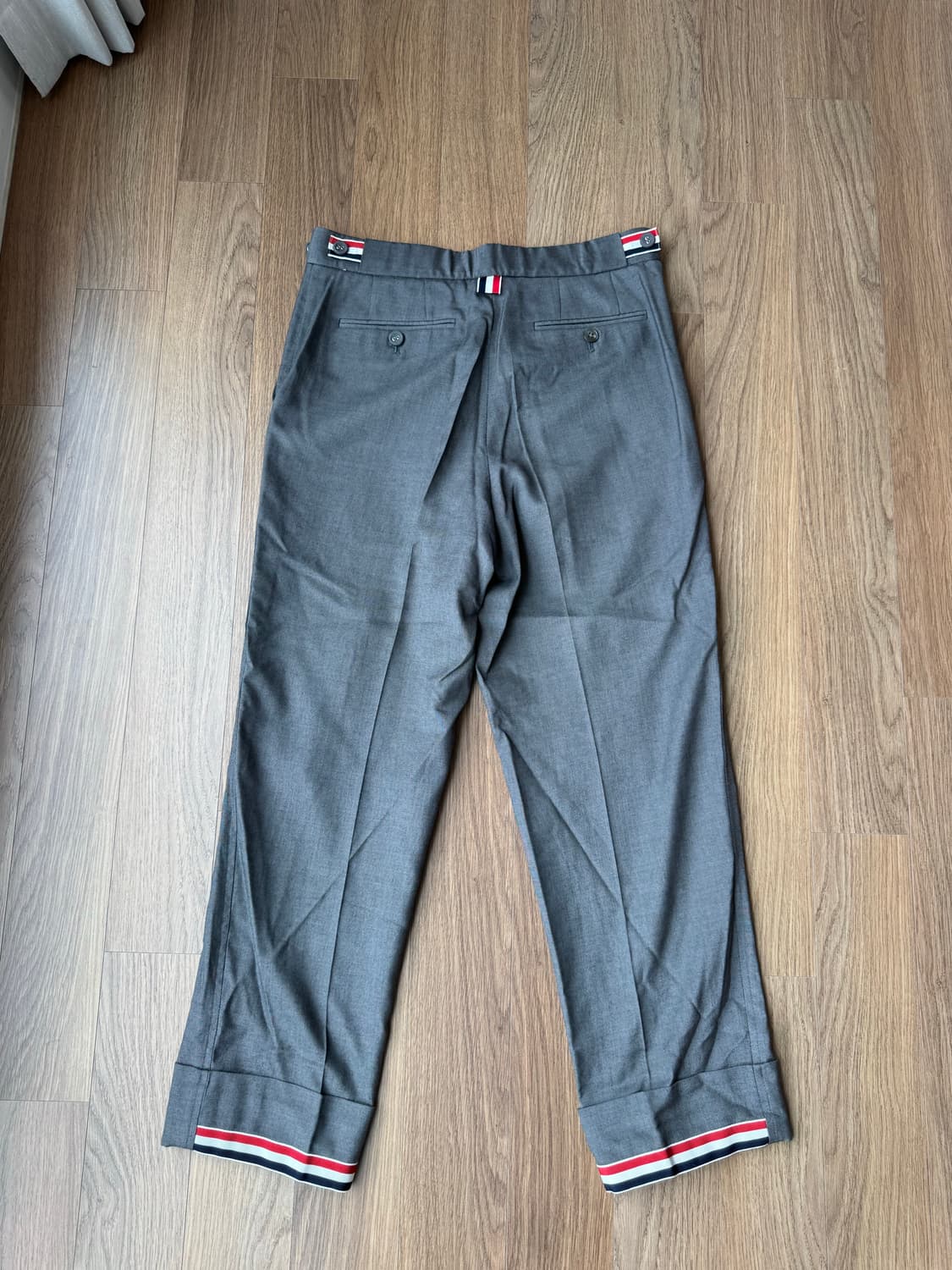 [톰브라운] 그레이 트라우저 그로그랭 스트라이프 커프 Size 1 상품이미지4