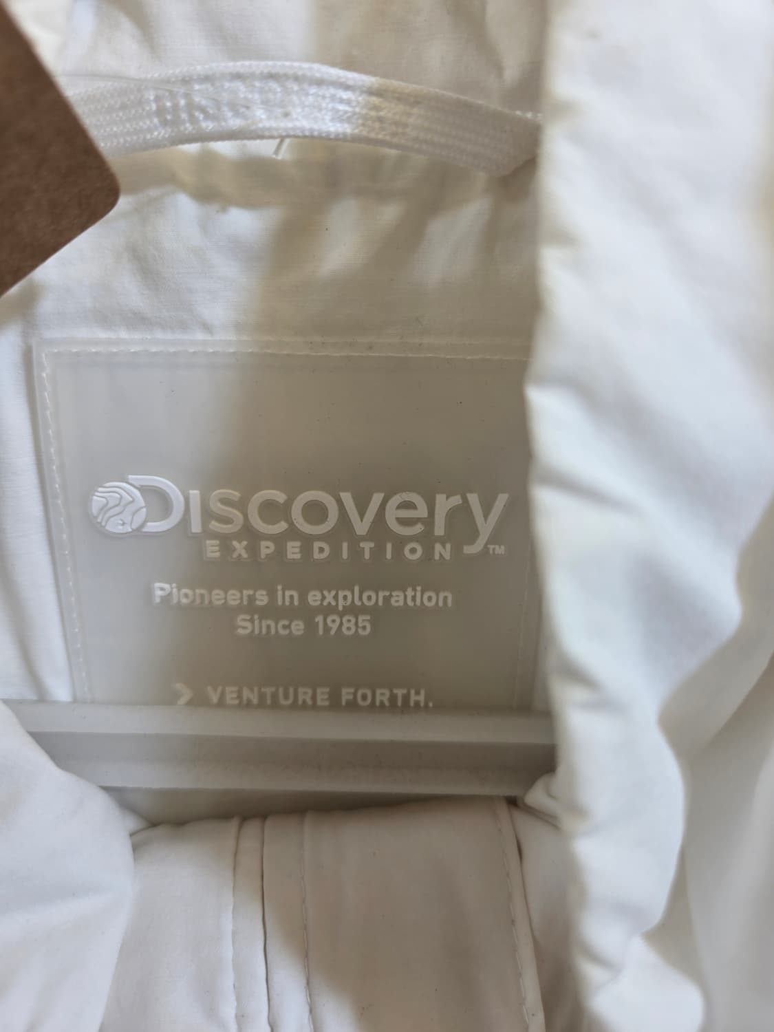 디스커버리 익스페디션 화이트 바람막이 자켓 상품이미지9