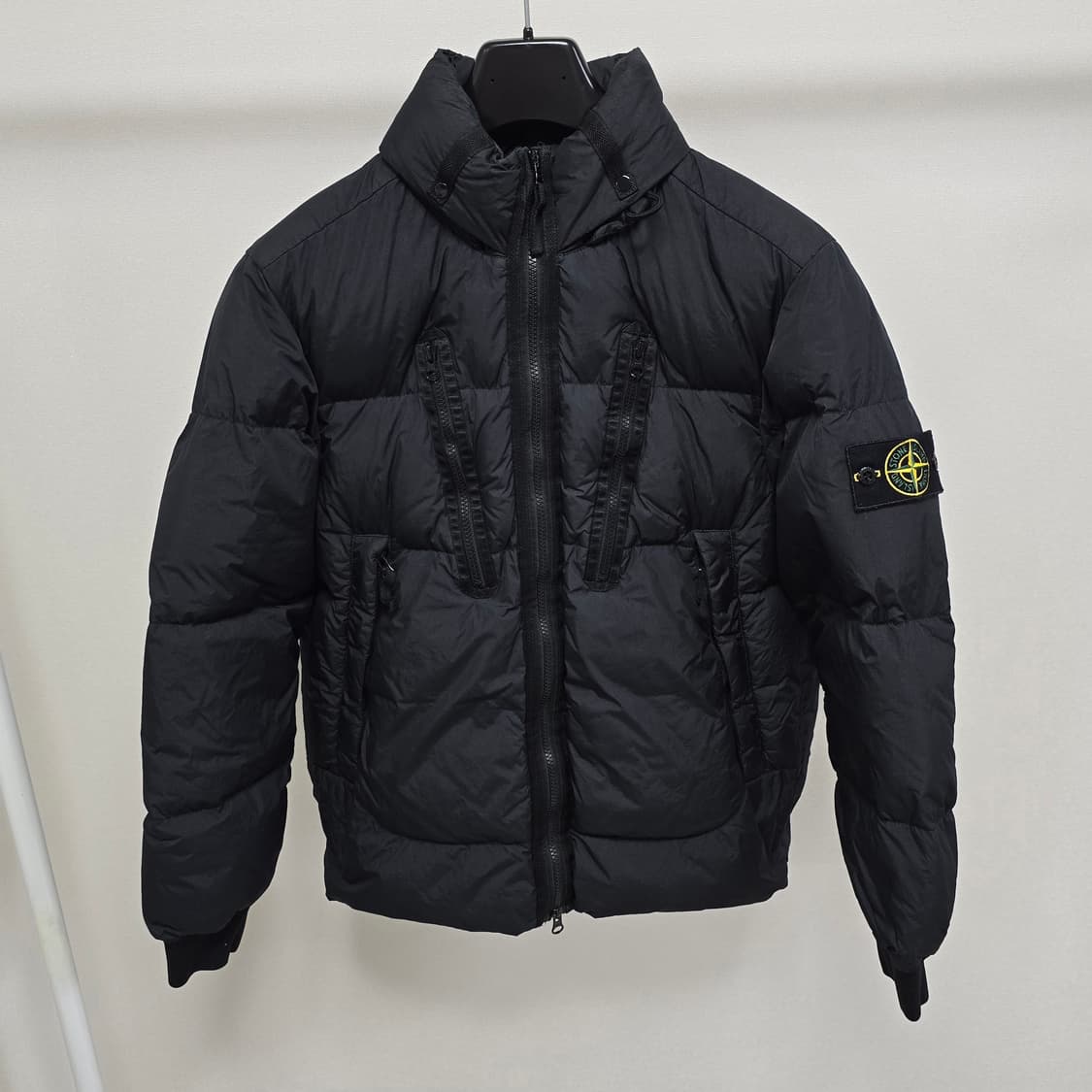 스톤아일랜드 크링클랩스 패딩 블랙 s사이즈 90 95 판매 상품이미지1