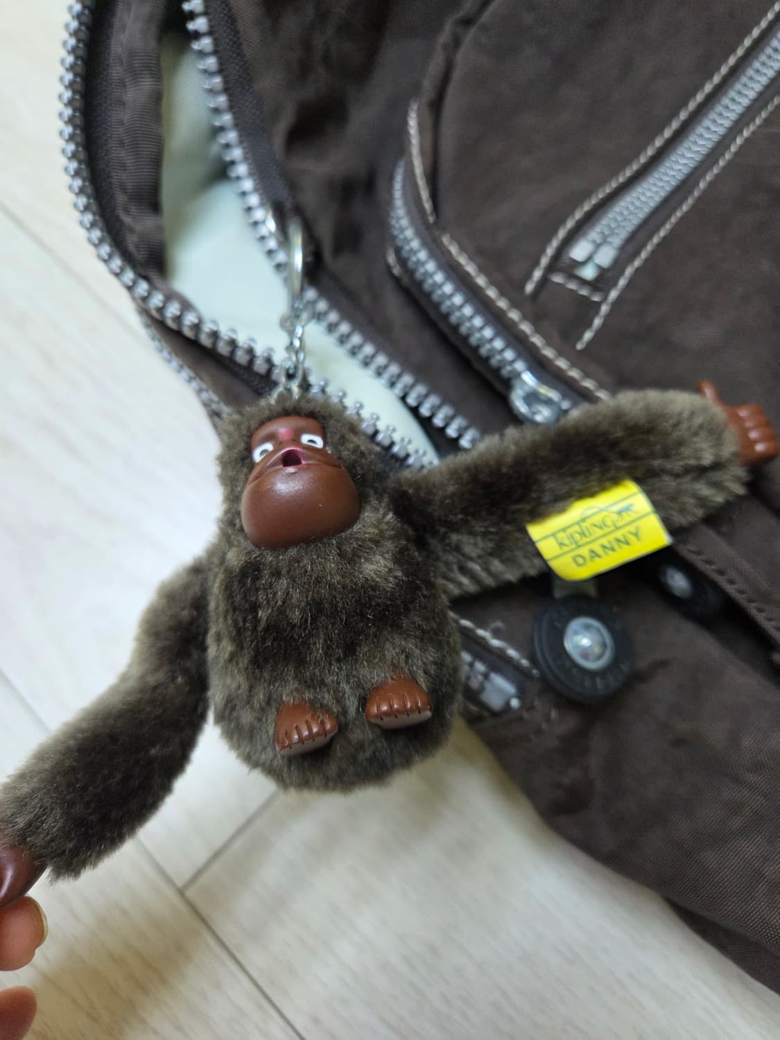 키플링 브라운 백팩 키링포함 상품이미지5